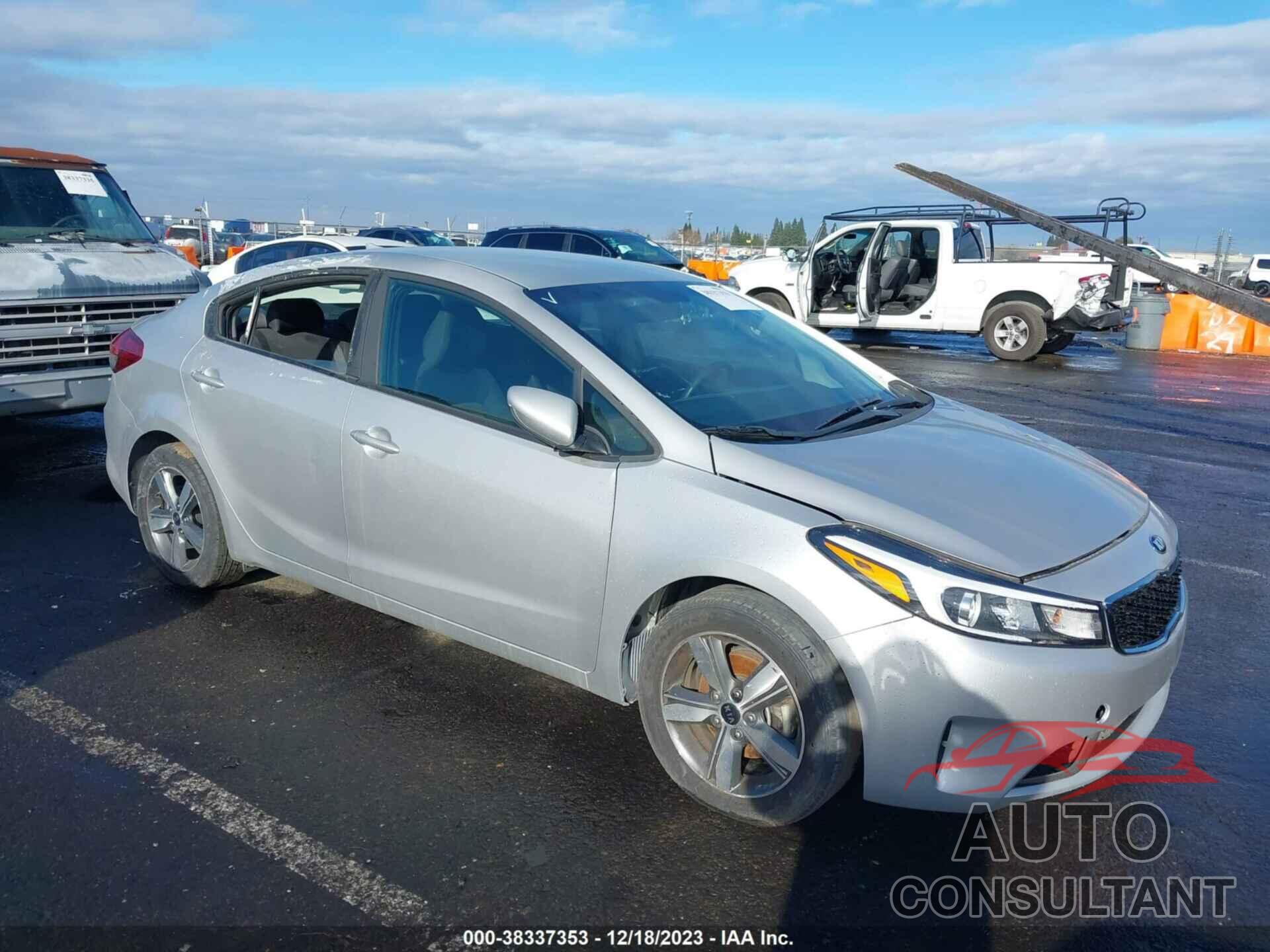 KIA FORTE 2018 - 3KPFL4A76JE240702