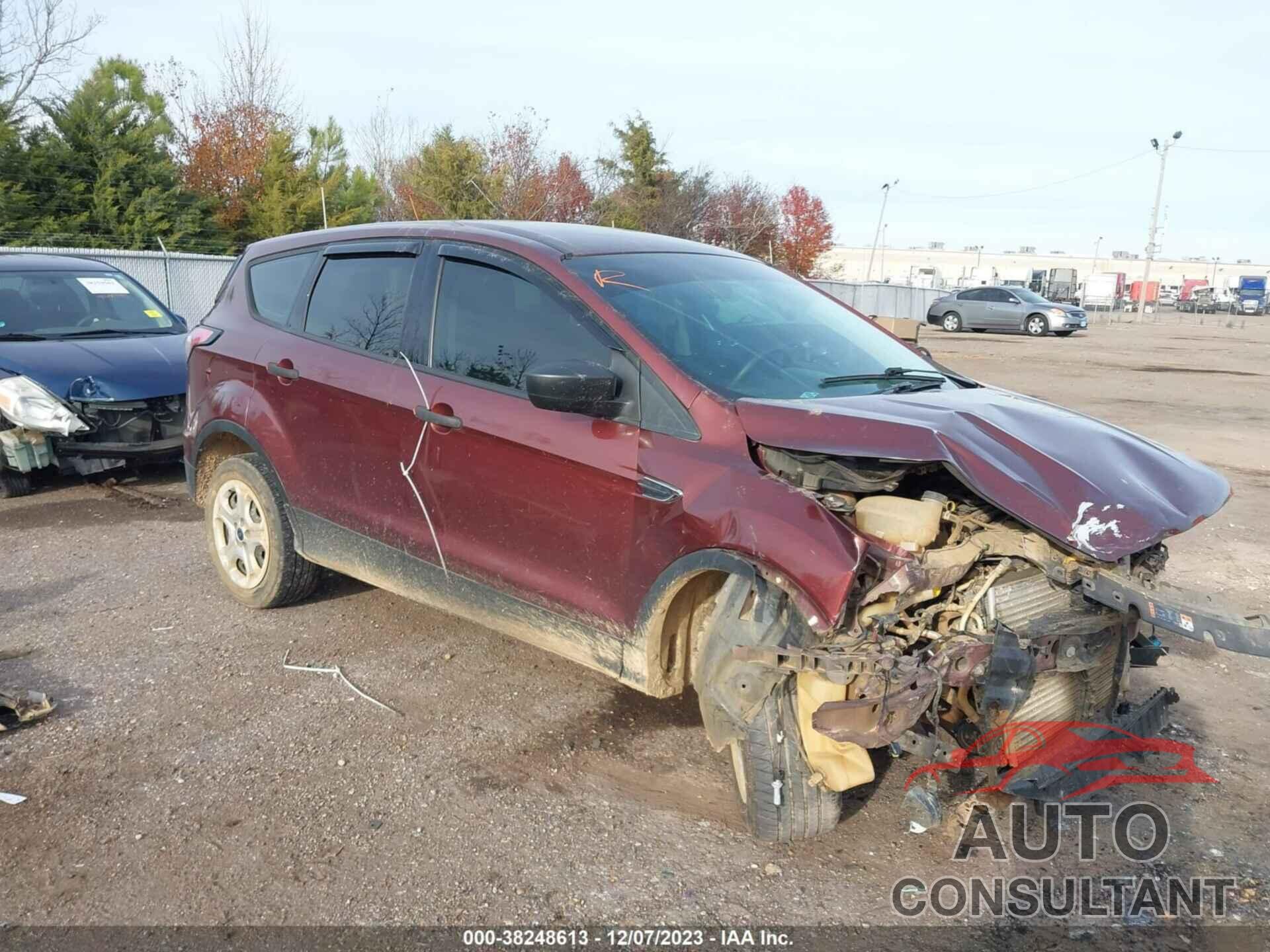 FORD ESCAPE 2018 - 1FMCU0F76JUA48582