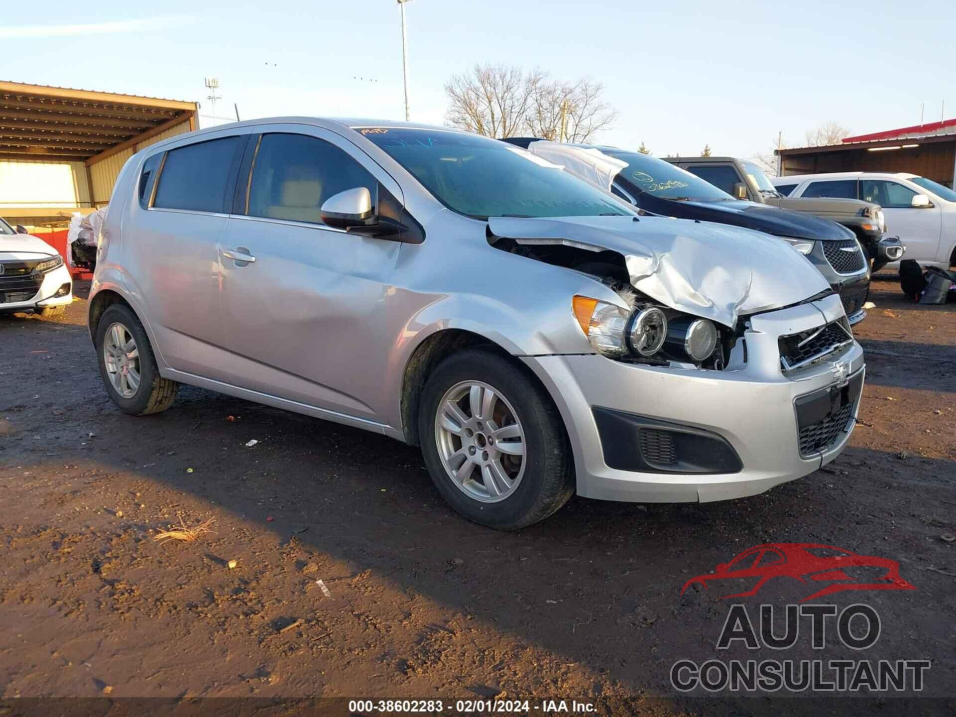 CHEVROLET SONIC 2016 - 1G1JC6SH2G4177307