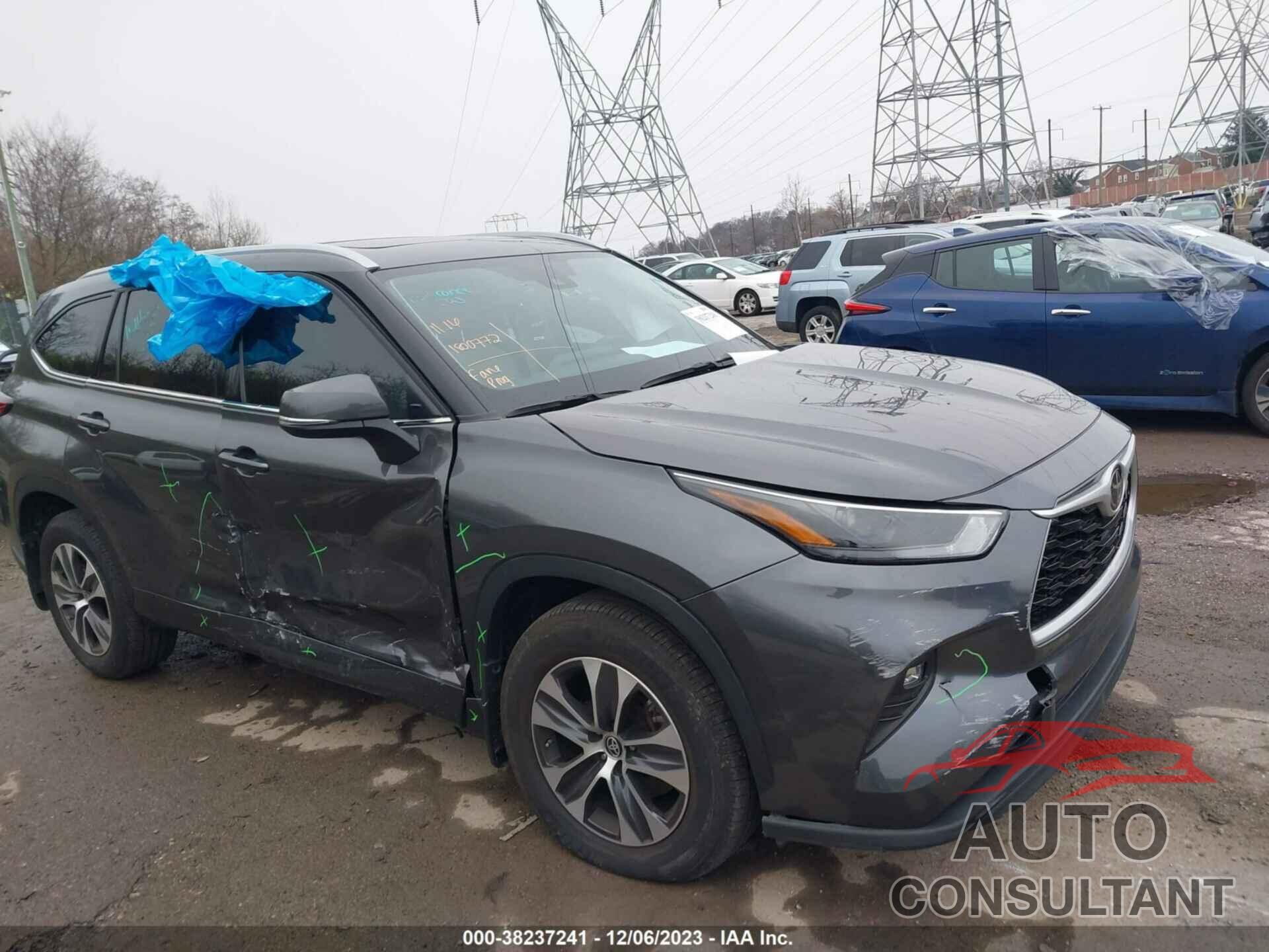 TOYOTA HIGHLANDER 2022 - 5TDHZRBH6NS583064