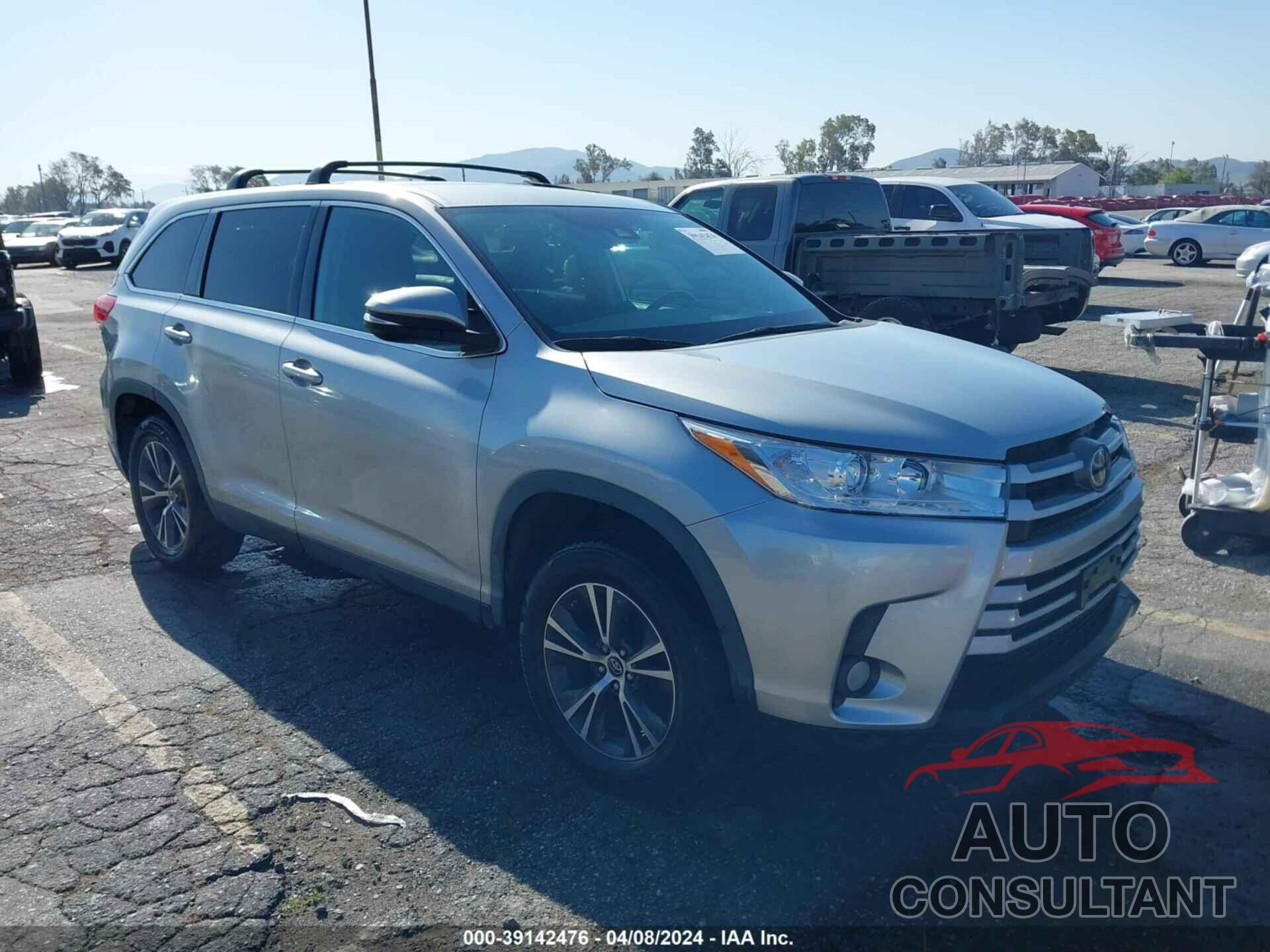 TOYOTA HIGHLANDER 2019 - 5TDZZRFH1KS329322