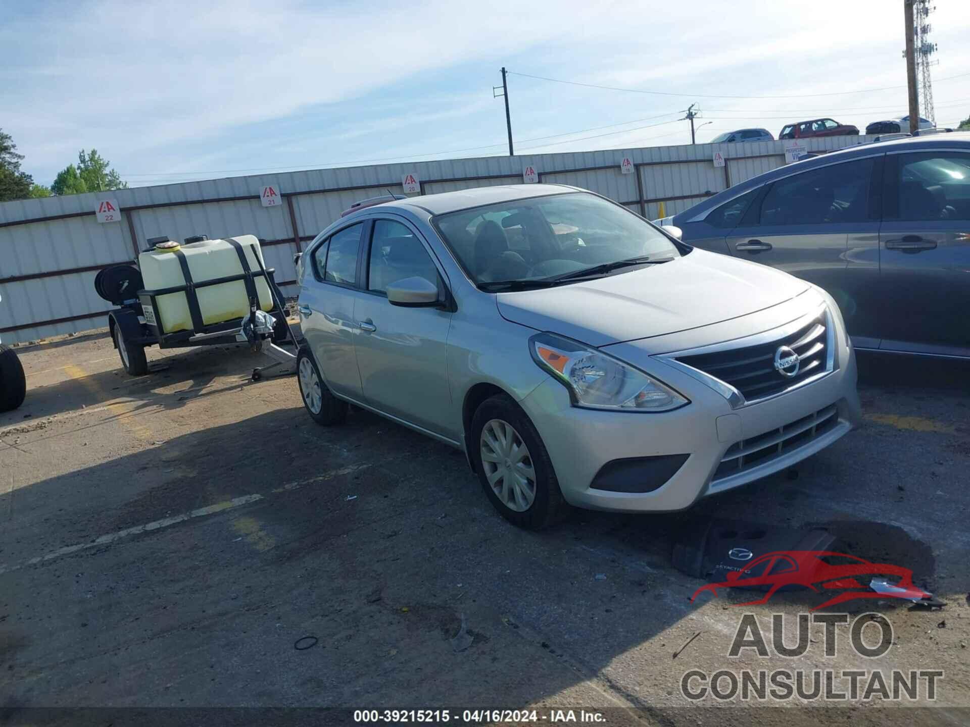 NISSAN VERSA 2019 - 3N1CN7AP1KL841143