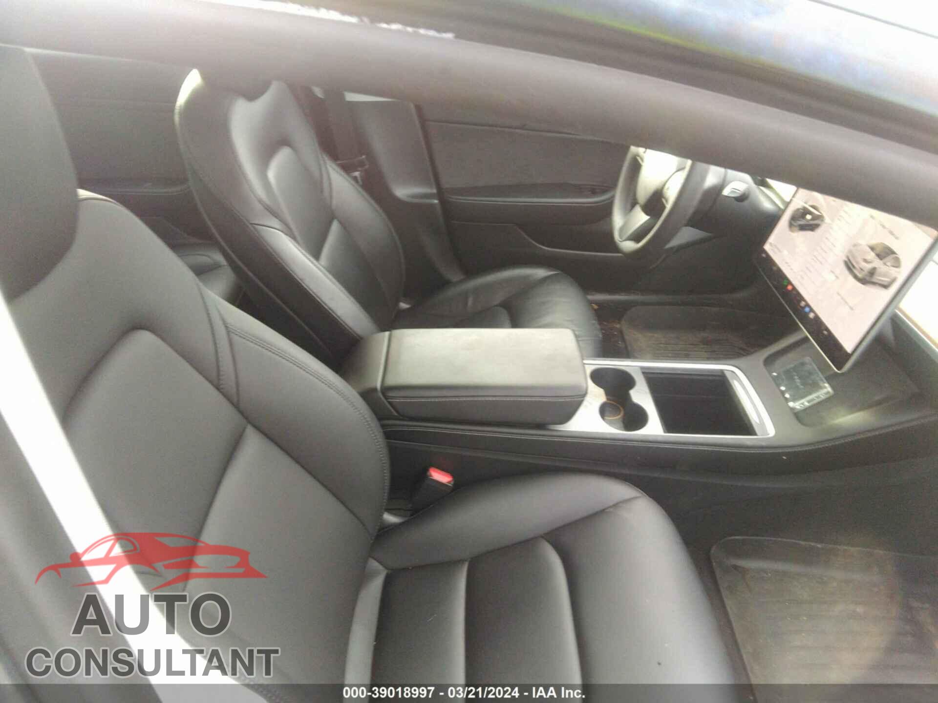 TESLA MODEL 3 2021 - 5YJ3E1EB9MF974405