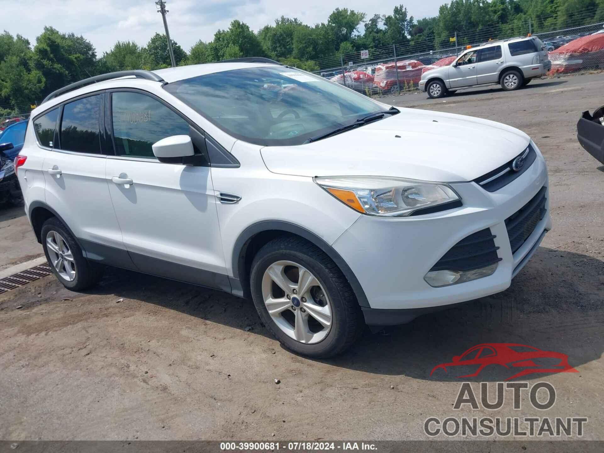 FORD ESCAPE 2016 - 1FMCU9G95GUC82855