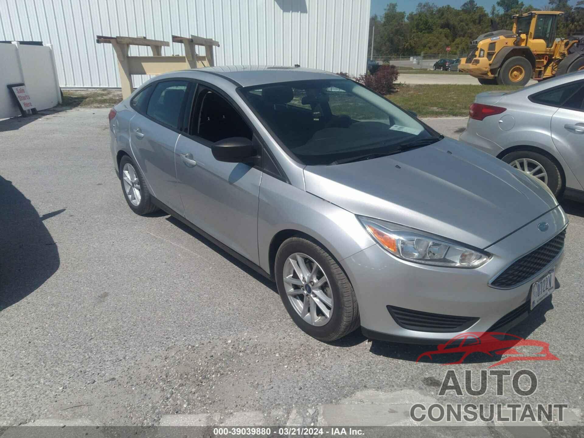 FORD FOCUS 2018 - 1FADP3F28JL327615