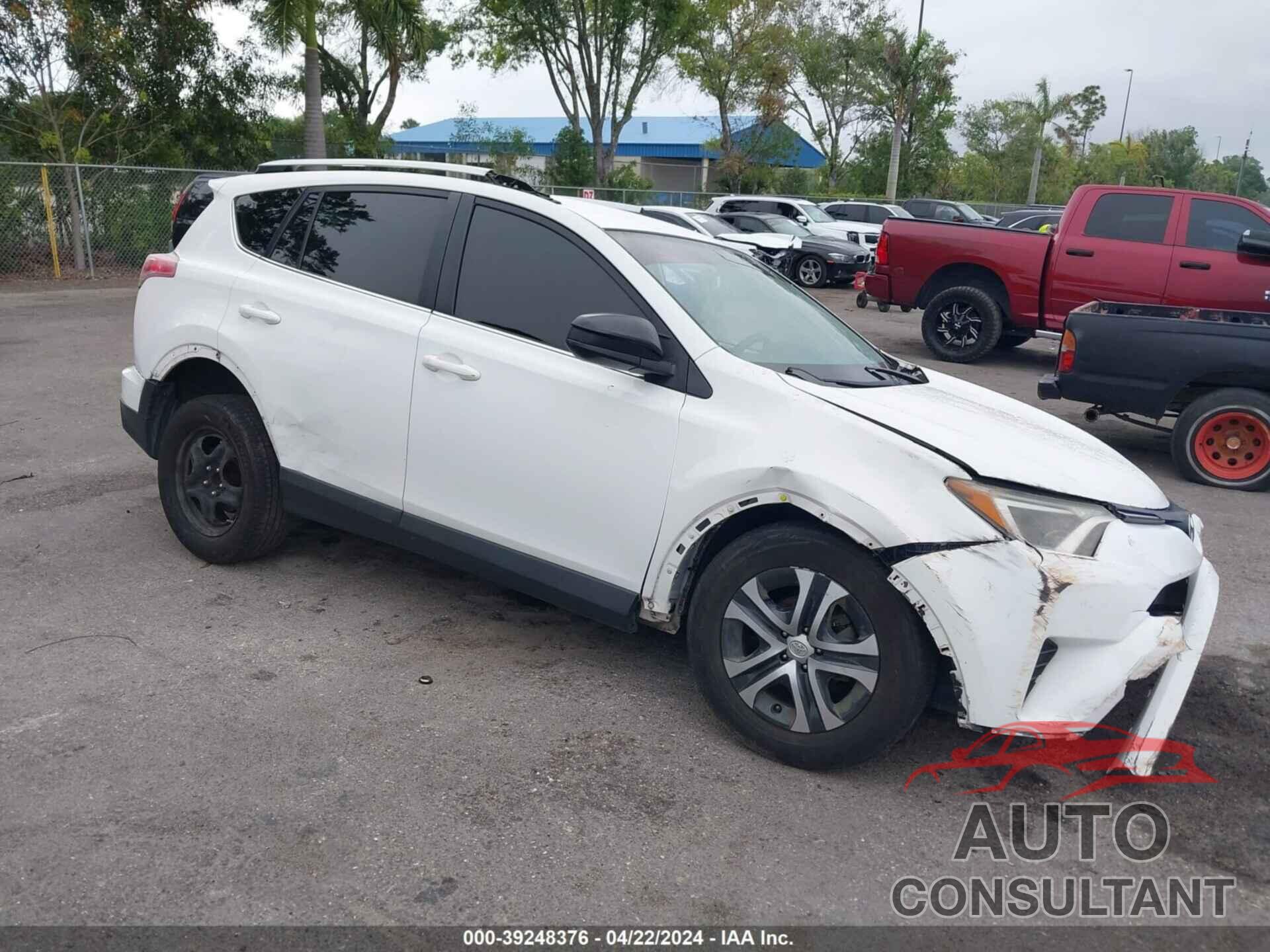 TOYOTA RAV4 2016 - JTMZFREV4GJ081572