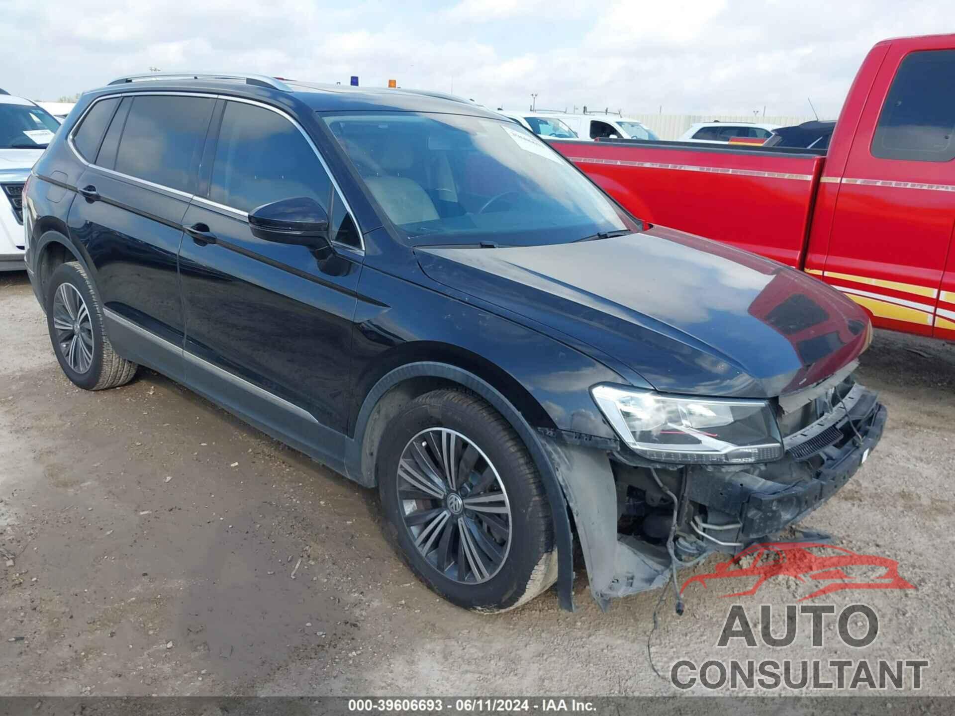 VOLKSWAGEN TIGUAN 2018 - 3VV3B7AX6JM024654