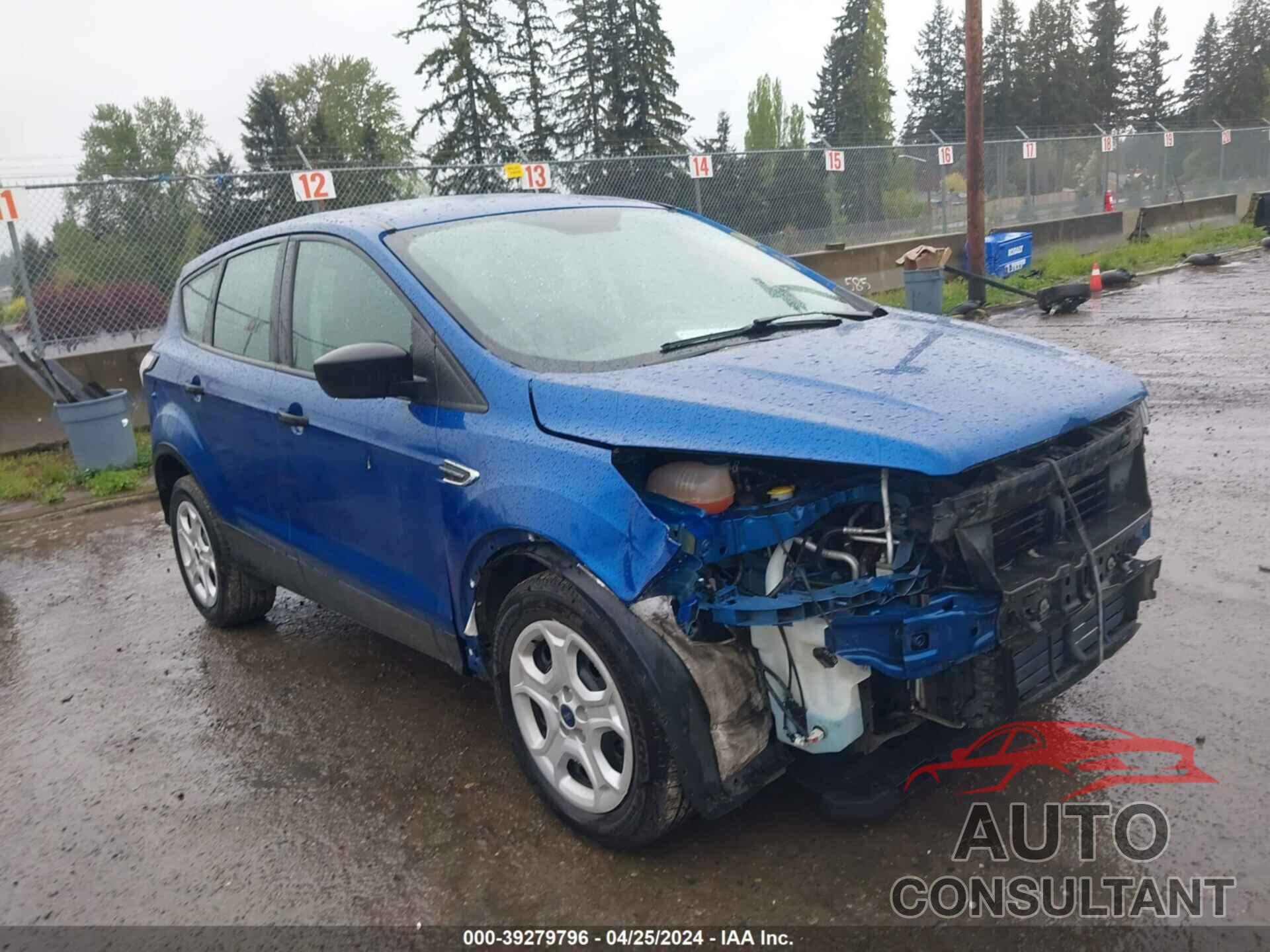 FORD ESCAPE 2017 - 1FMCU0F79HUD54587