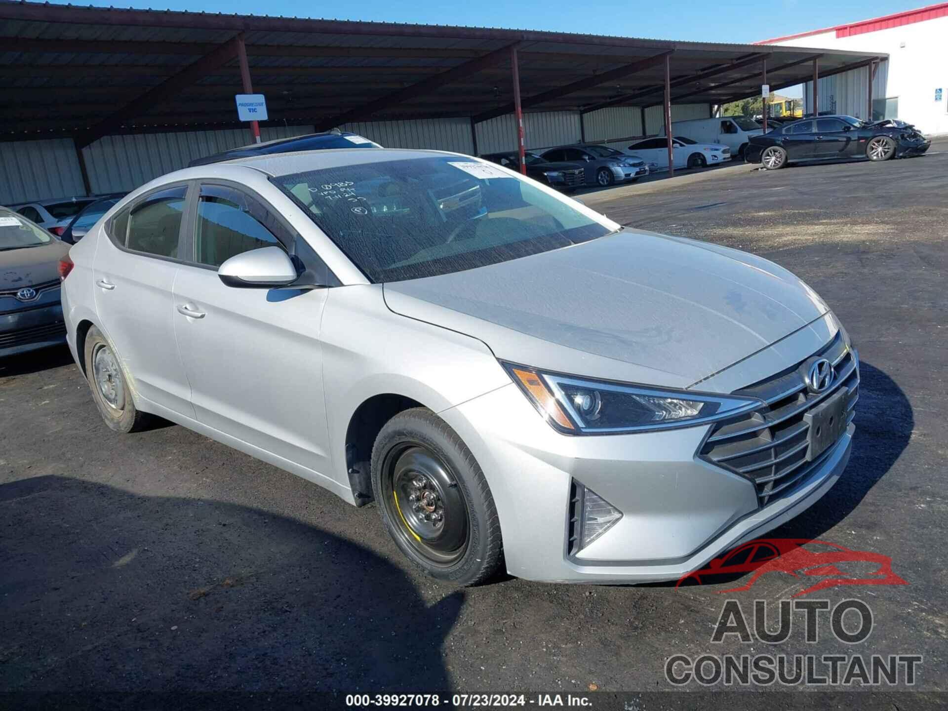 HYUNDAI ELANTRA 2019 - 5NPD84LF2KH457562