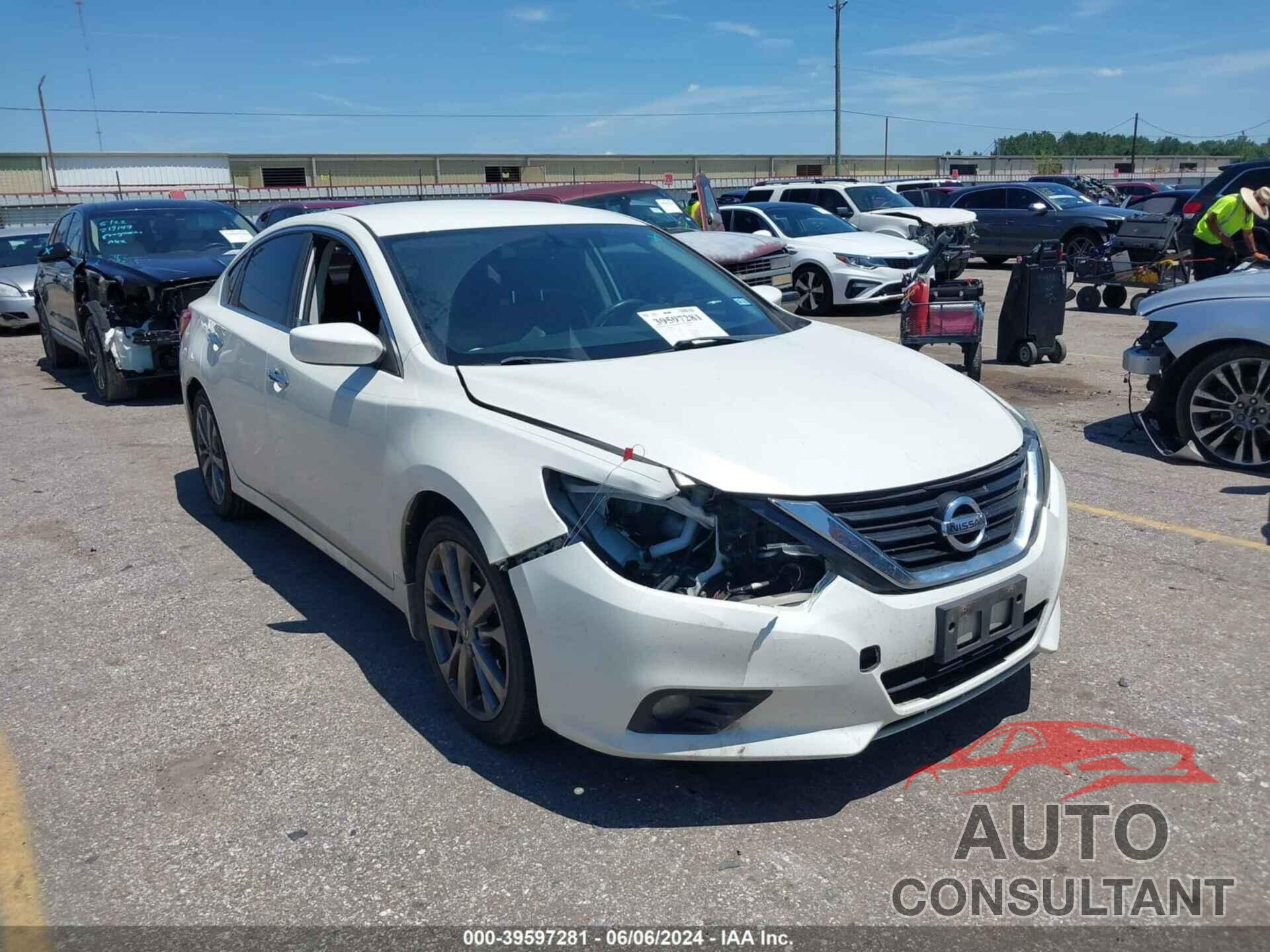 NISSAN ALTIMA 2018 - 1N4AL3AP1JC179597