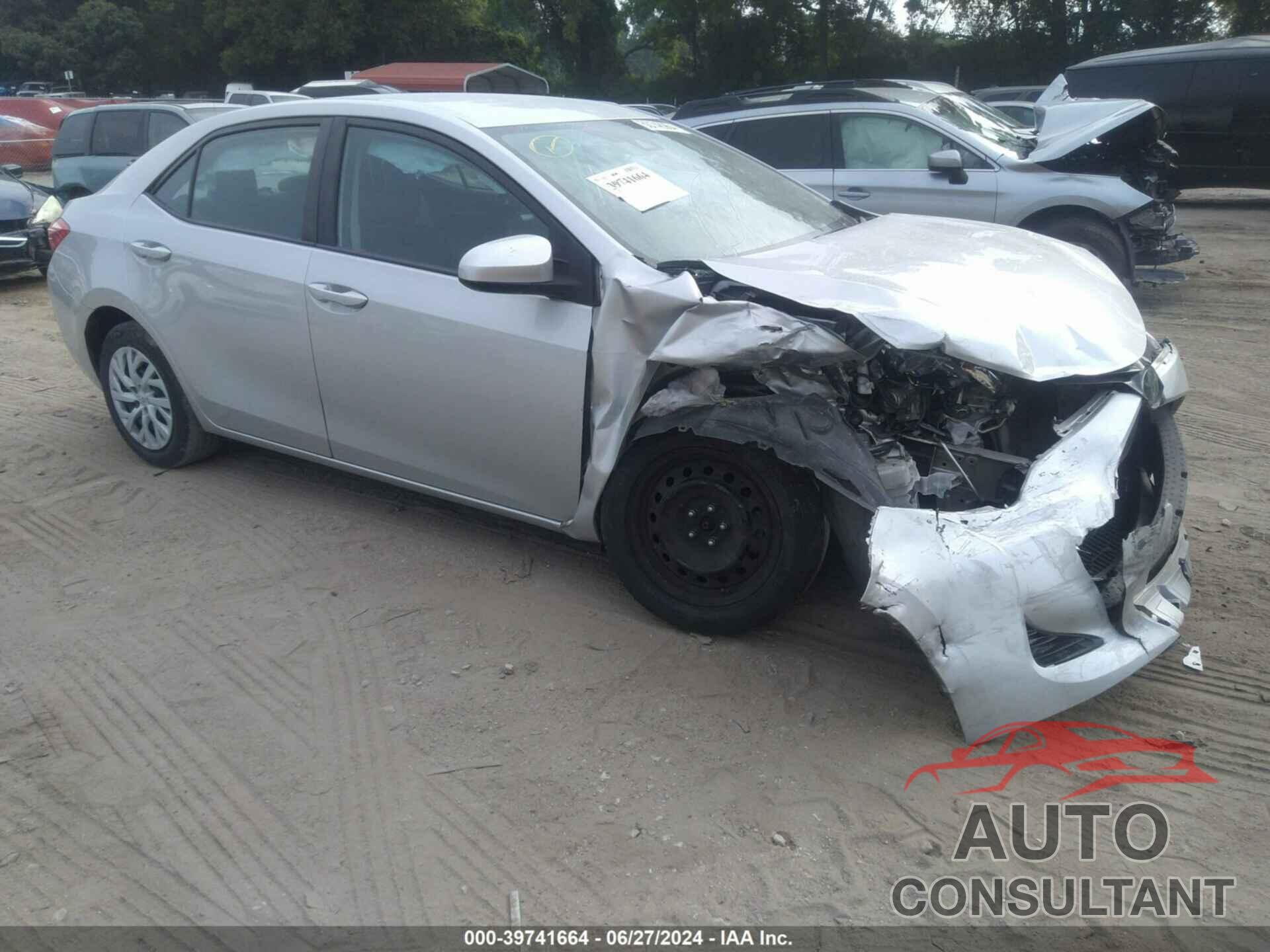 TOYOTA COROLLA 2018 - 5YFBURHE1JP854195