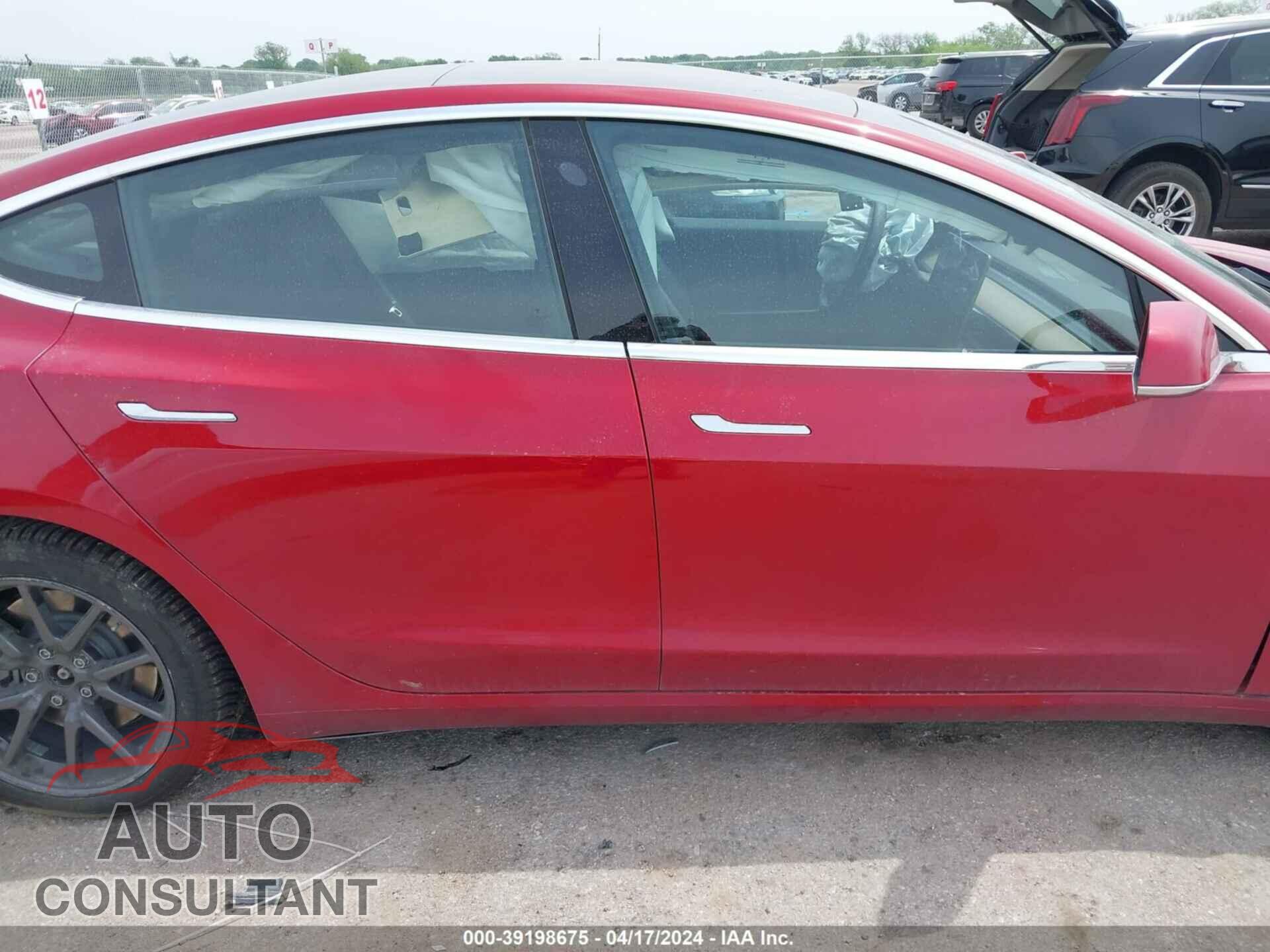 TESLA MODEL 3 2018 - 5YJ3E1EB4JF054497