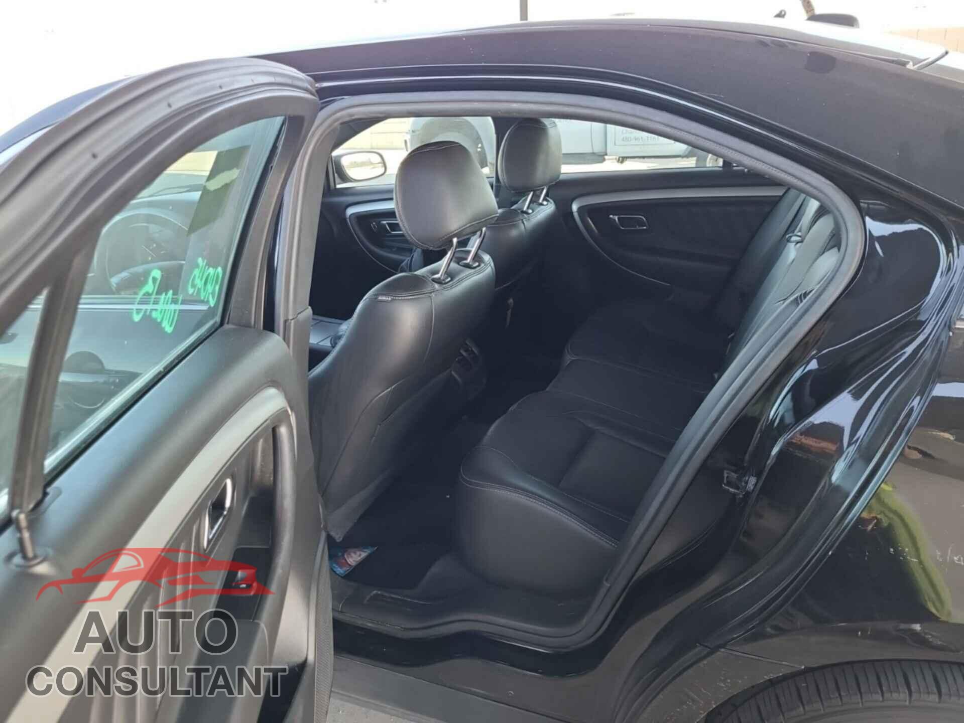 FORD TAURUS 2017 - 1FAHP2E8XHG124021