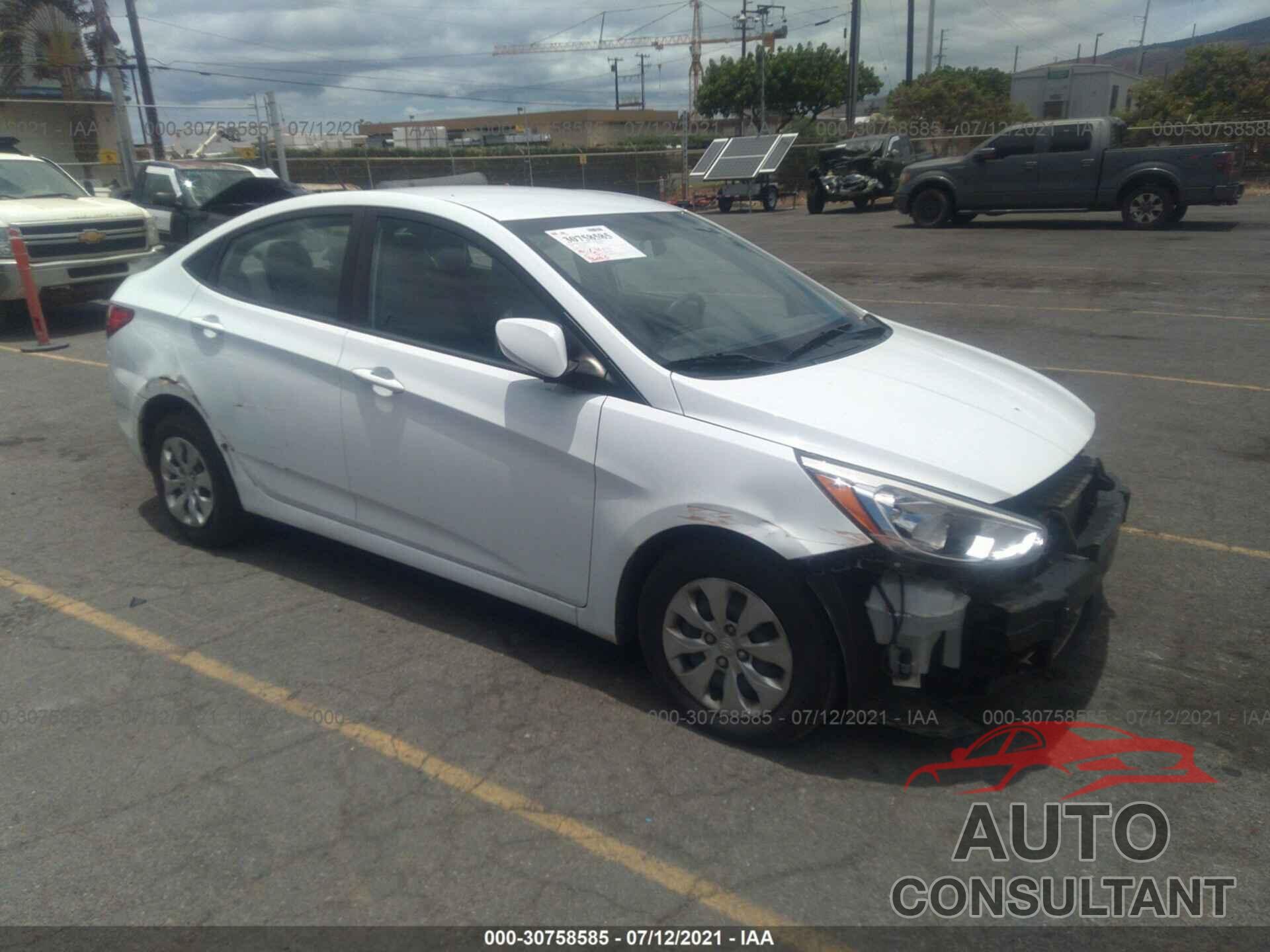 HYUNDAI ACCENT 2017 - KMHCT4AE3HU305935