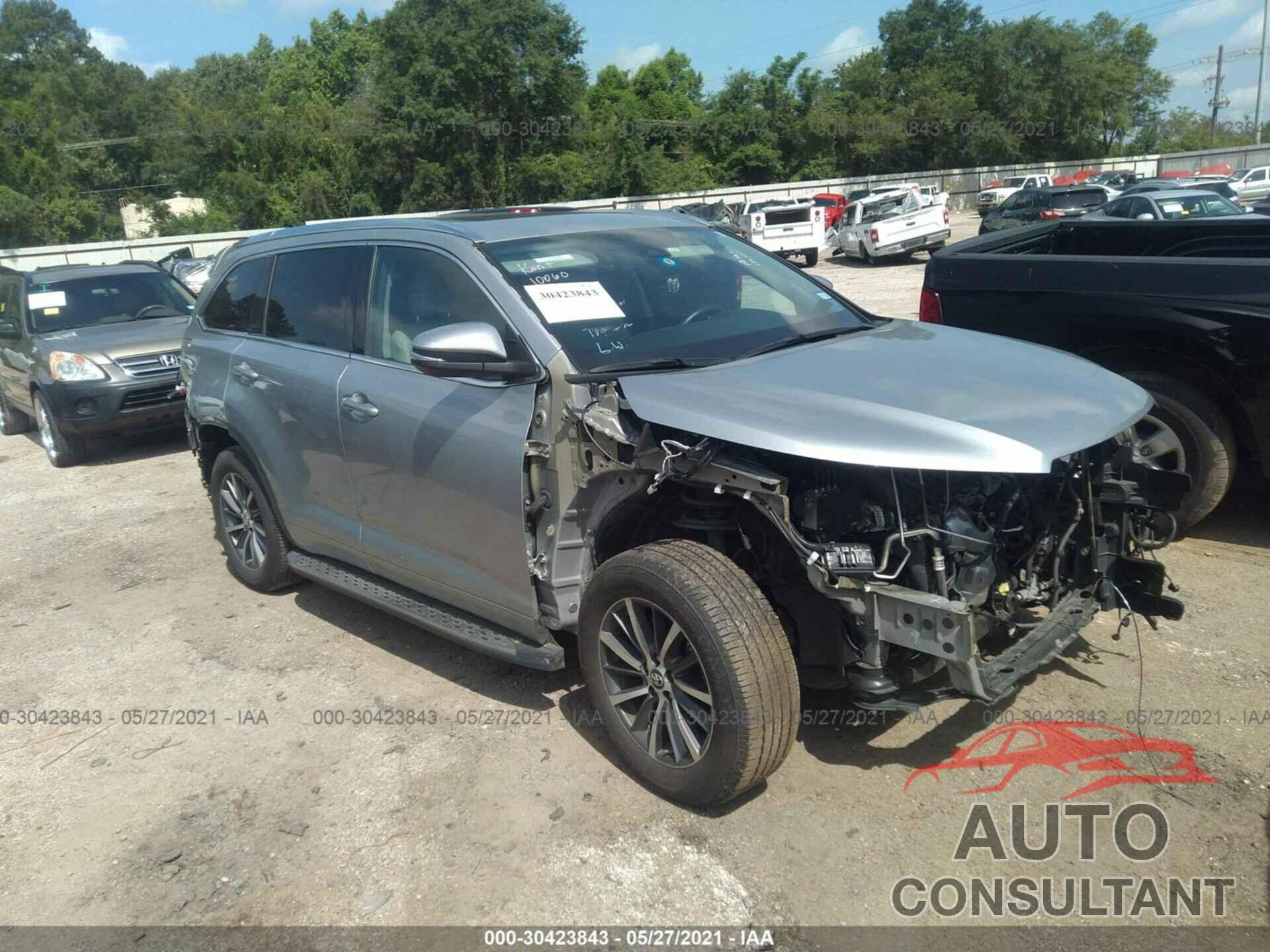 TOYOTA HIGHLANDER 2017 - 5TDKZRFH2HS190750