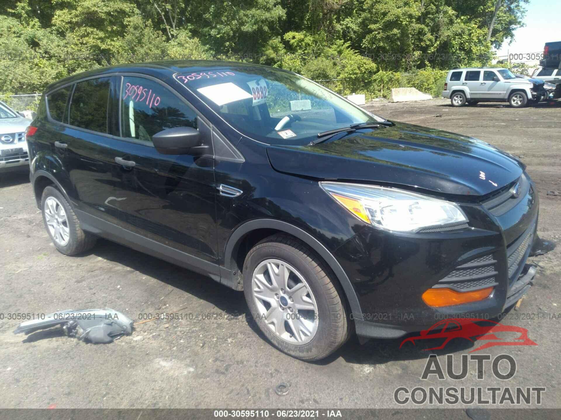 FORD ESCAPE 2016 - 1FMCU0F75GUB13446
