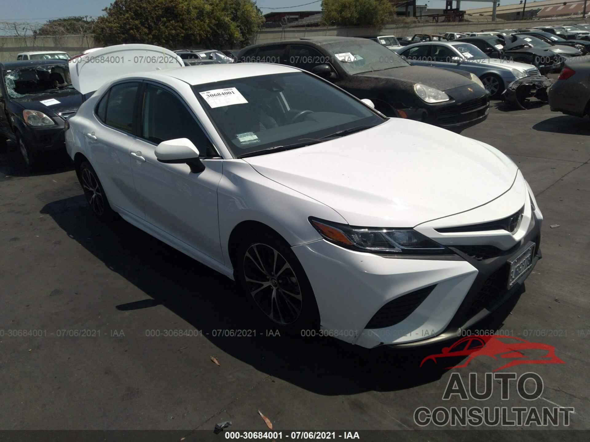 TOYOTA CAMRY 2019 - 4T1B11HK8KU228448