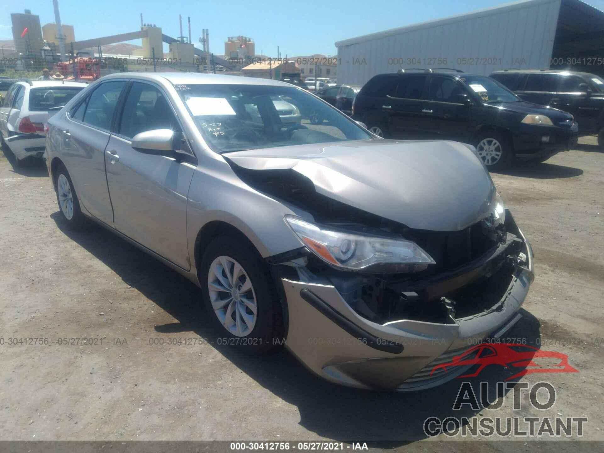 TOYOTA CAMRY 2016 - 4T4BF1FK9GR527464