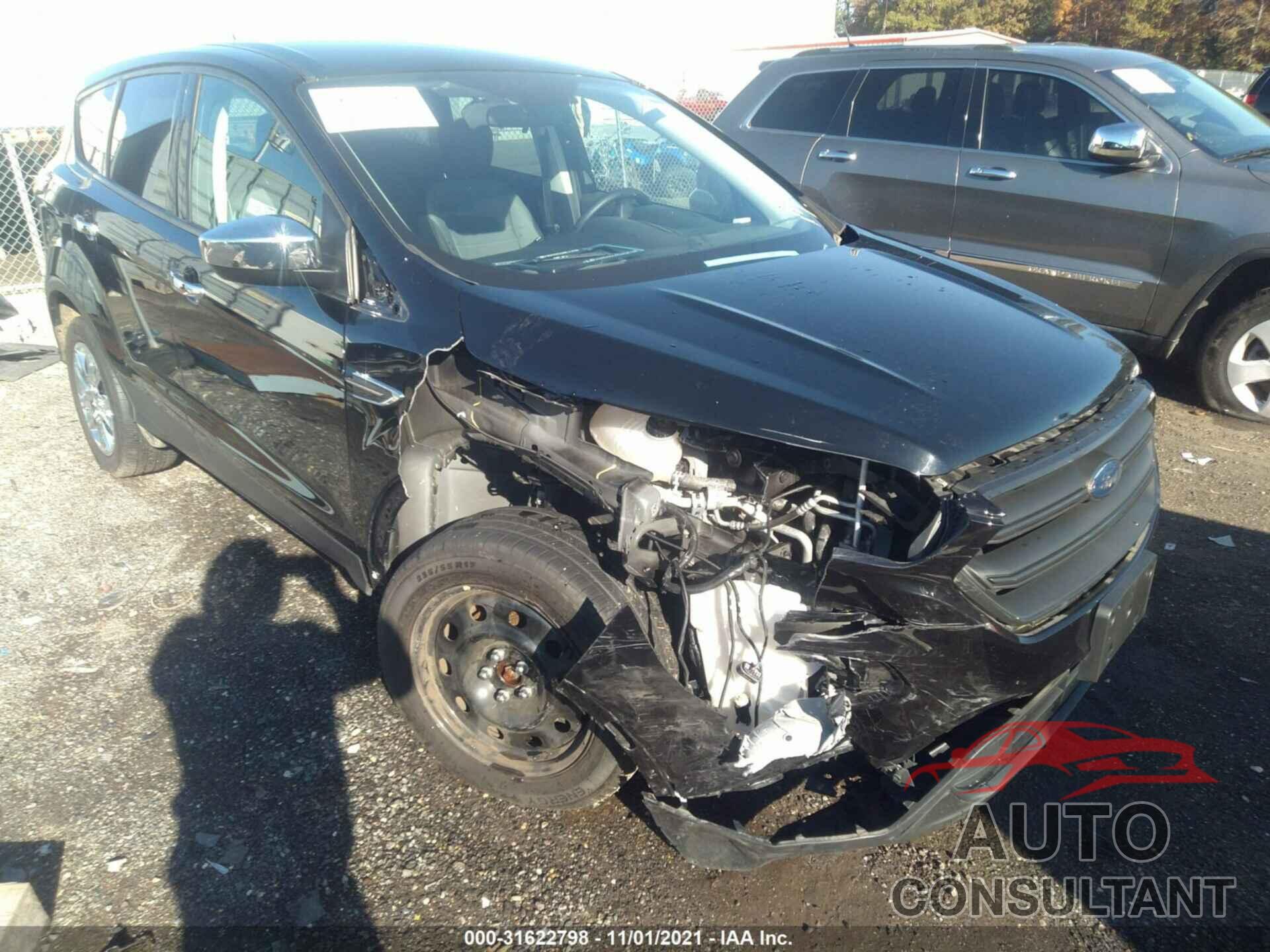 FORD ESCAPE 2018 - 1FMCU0F75JUD15470