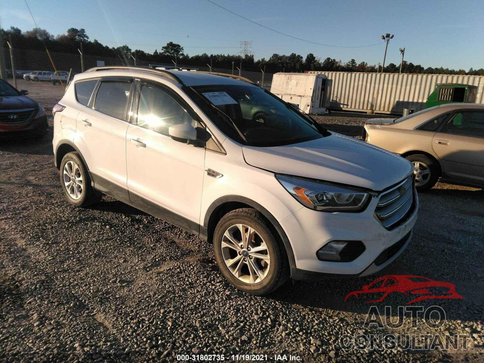 FORD ESCAPE 2017 - 1FMCU9GDXHUD95349