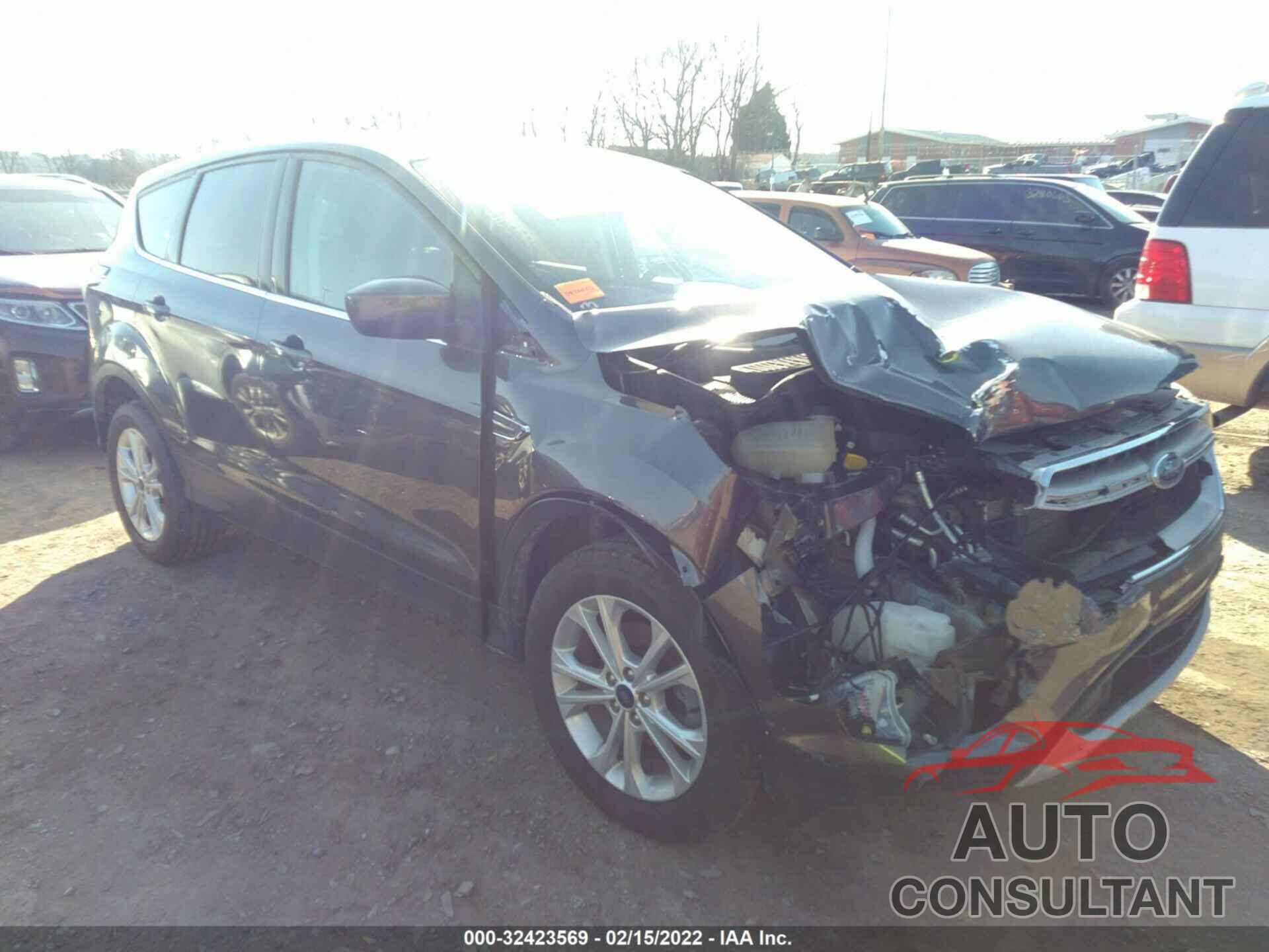 FORD ESCAPE 2017 - 1FMCU0GD8HUB87854