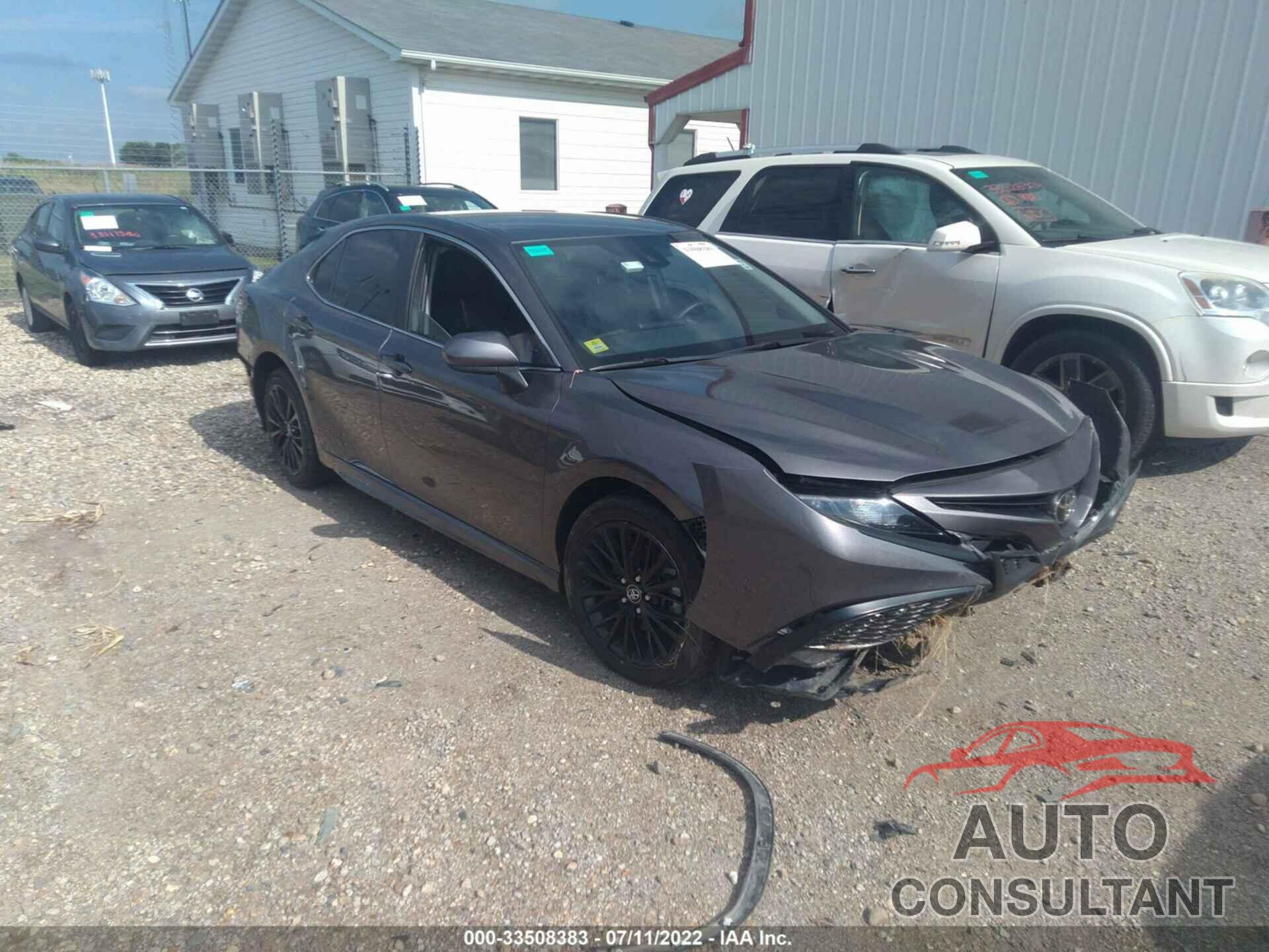 TOYOTA CAMRY 2021 - 4T1G11AK3MU522066