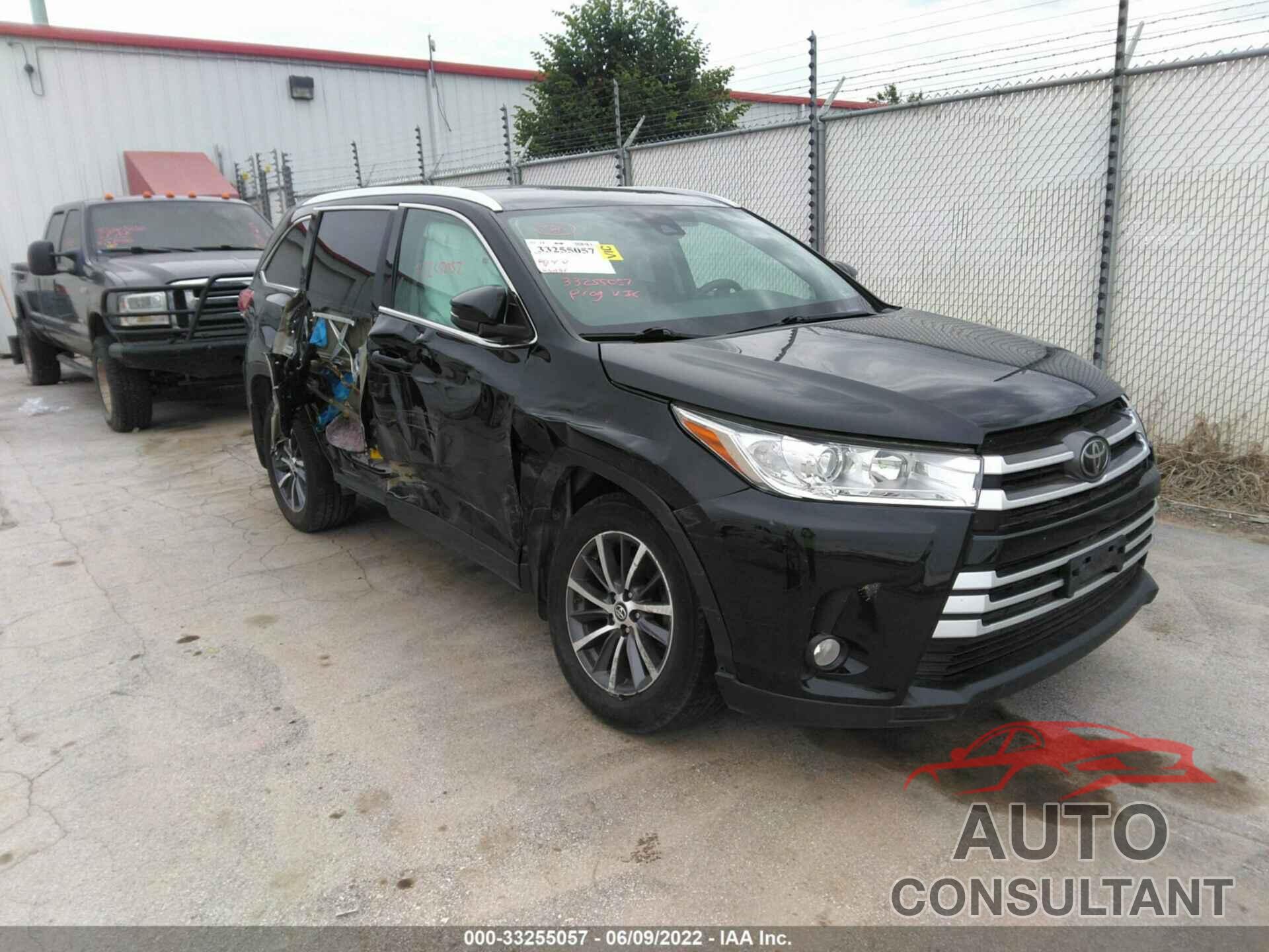TOYOTA HIGHLANDER 2019 - 5TDJZRFH2KS563112