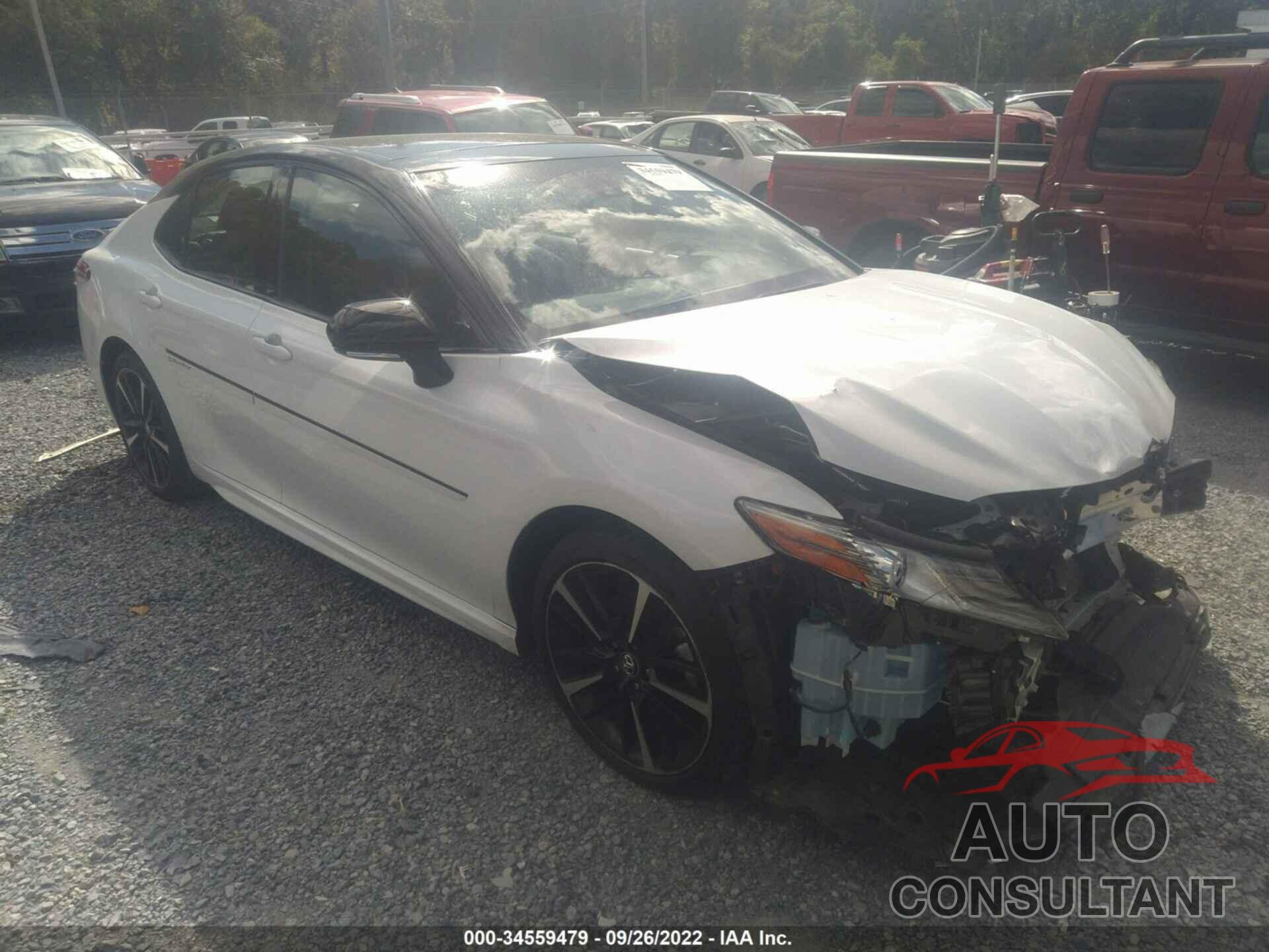 TOYOTA CAMRY 2018 - 4T1B61HK5JU123026