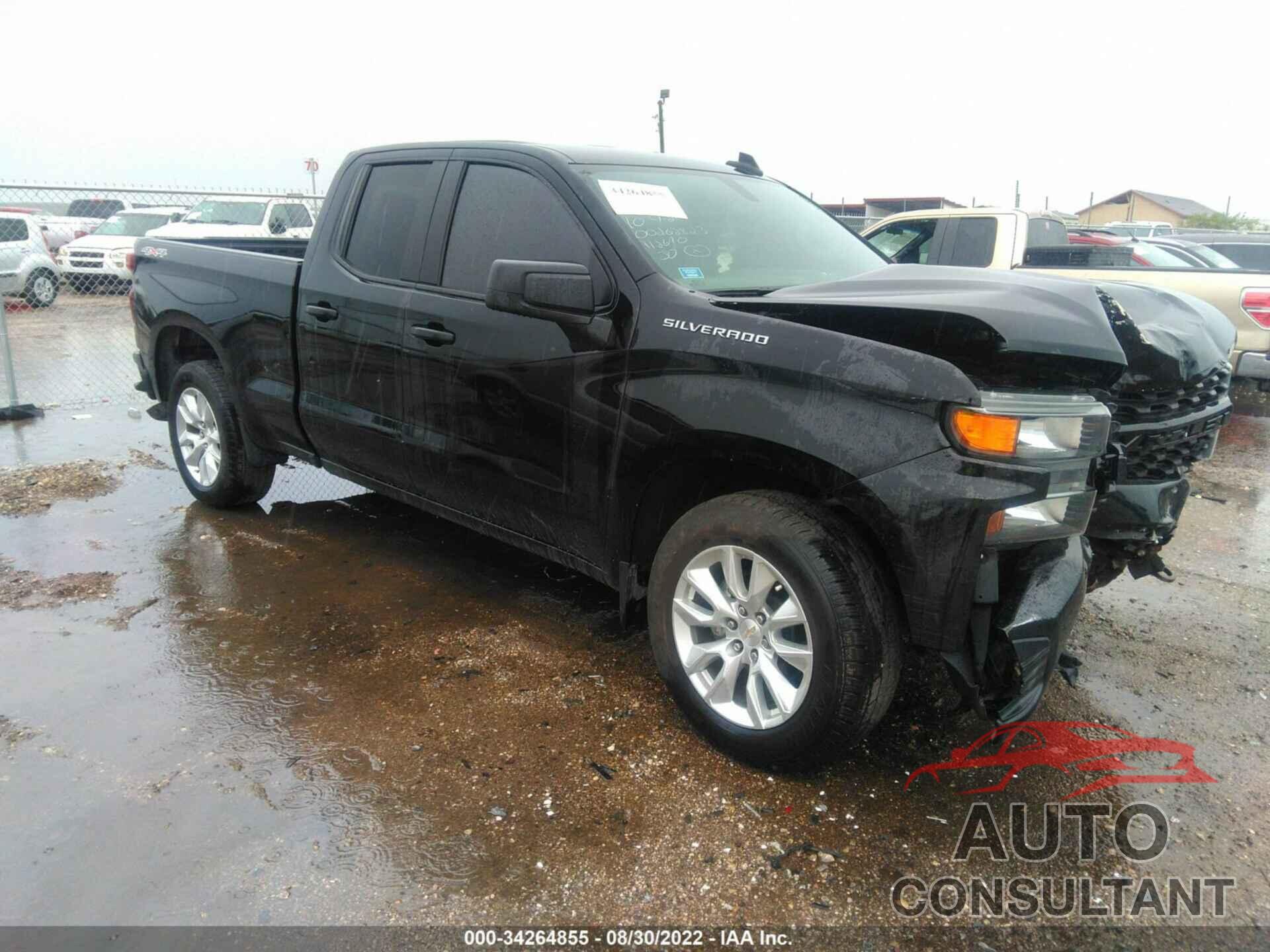 CHEVROLET SILVERADO 1500 2021 - 1GCRYBEH1MZ112690