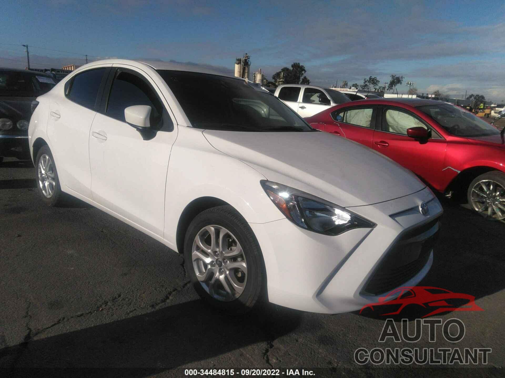 TOYOTA YARIS IA 2017 - 3MYDLBYV8HY151238