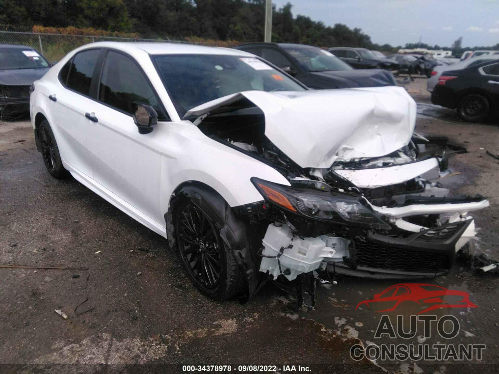 TOYOTA CAMRY 2021 - 4T1G11AK1MU426422