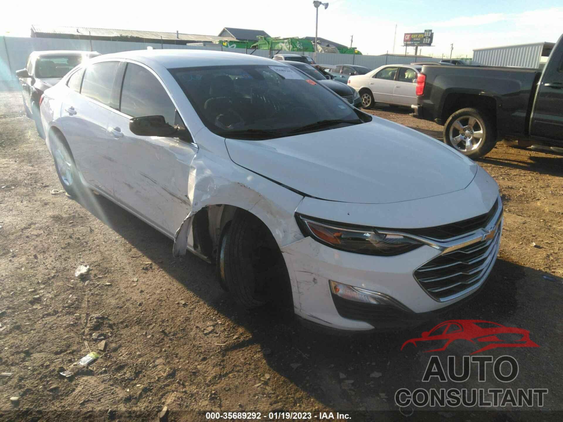 CHEVROLET MALIBU 2019 - 1G1ZC5ST1KF154695