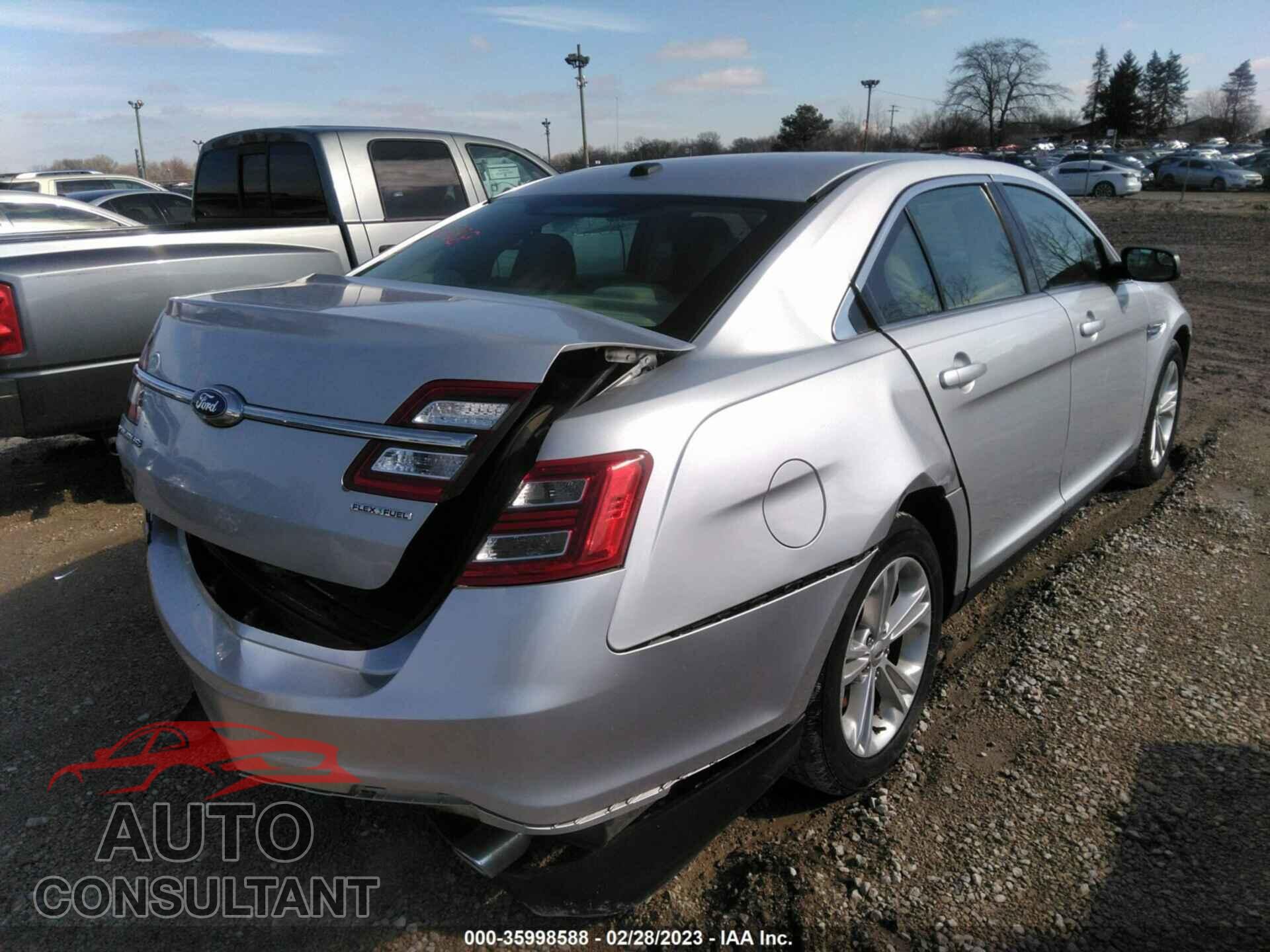 FORD TAURUS 2015 - 1FAHP2D85FG208682