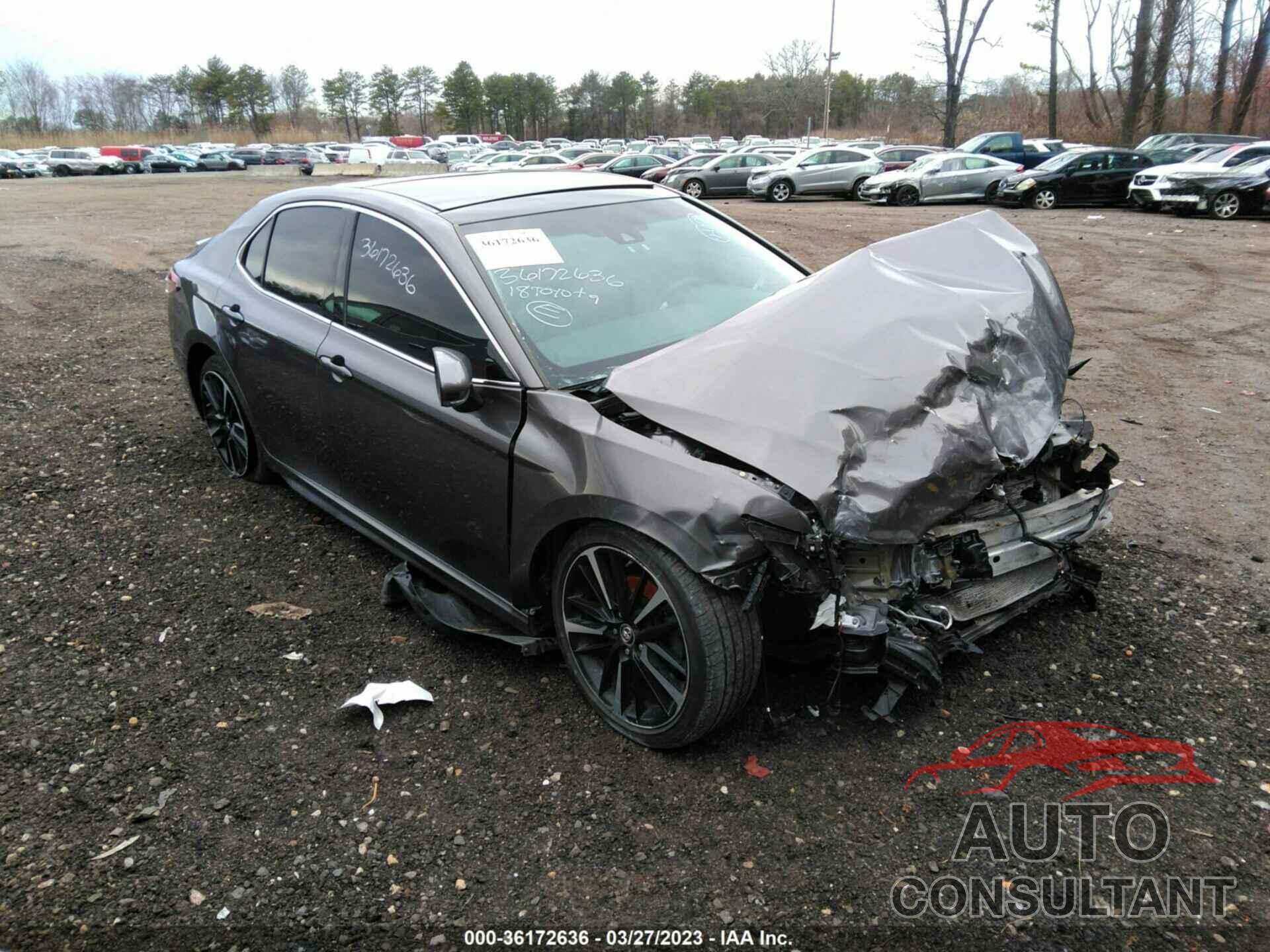 TOYOTA CAMRY 2018 - 4T1B61HK2JU129849