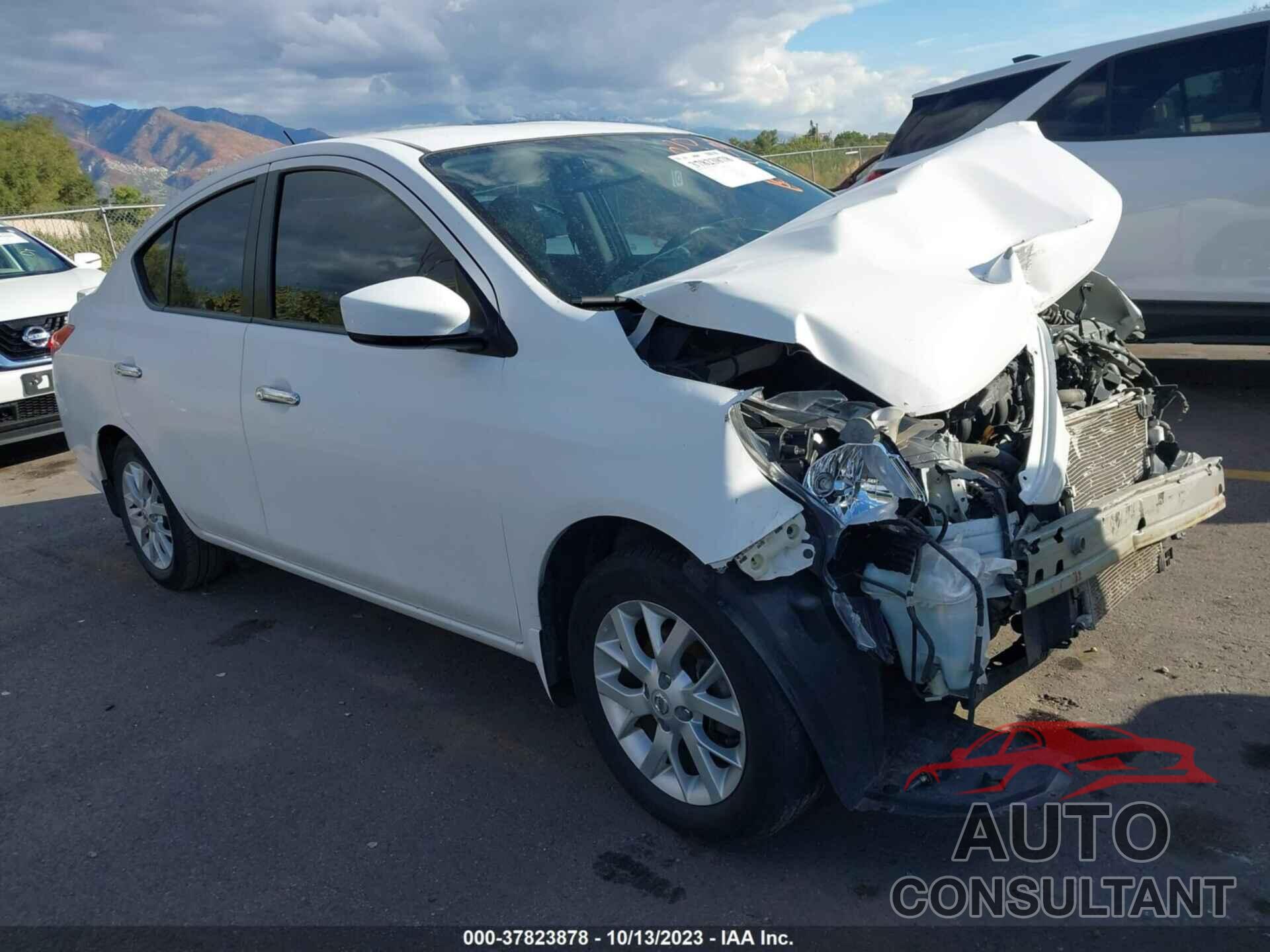 NISSAN VERSA 2017 - 3N1CN7AP8HL807631