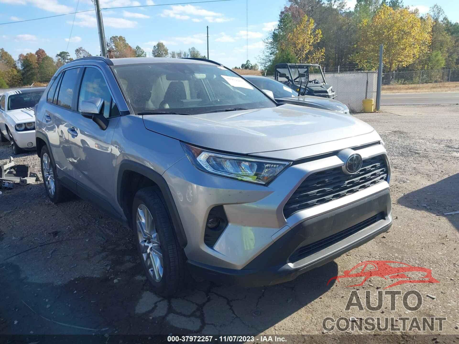 TOYOTA RAV4 2019 - JTMC1RFV6KD035283