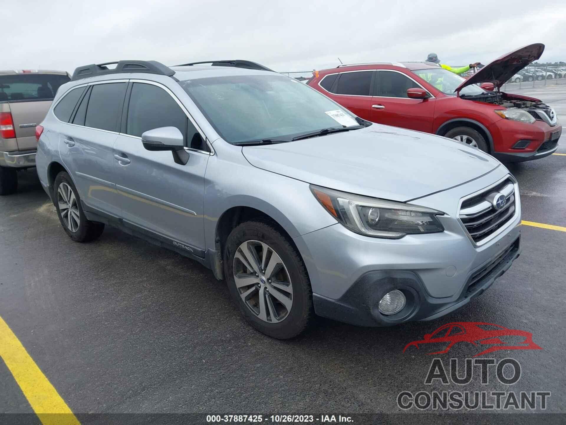 SUBARU OUTBACK 2018 - 4S4BSENC4J3234589