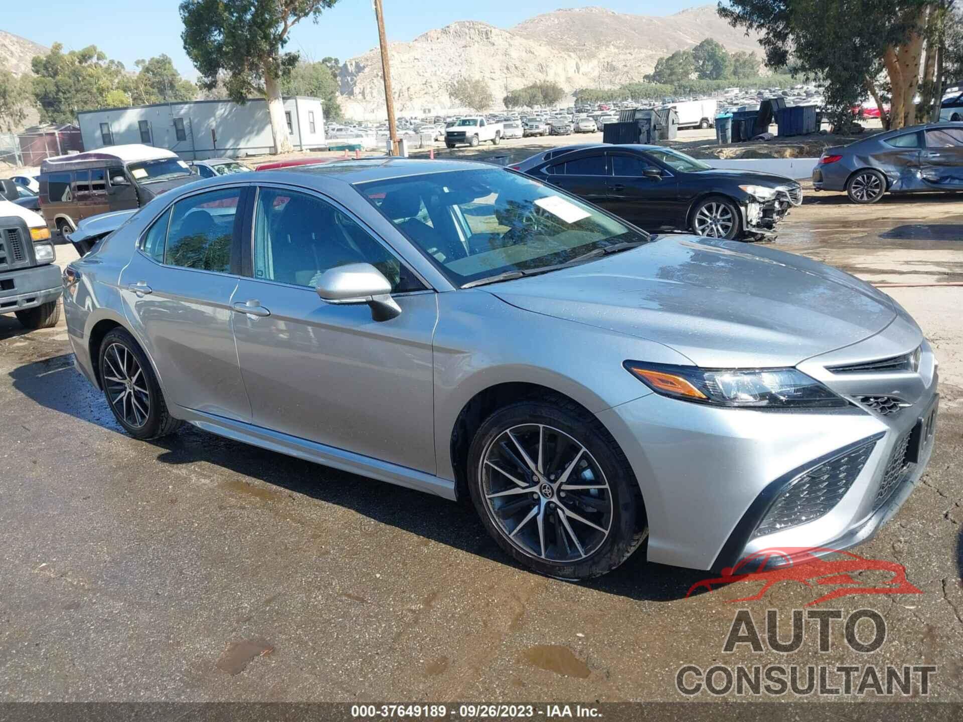 TOYOTA CAMRY 2023 - 4T1G11AK7PU790963