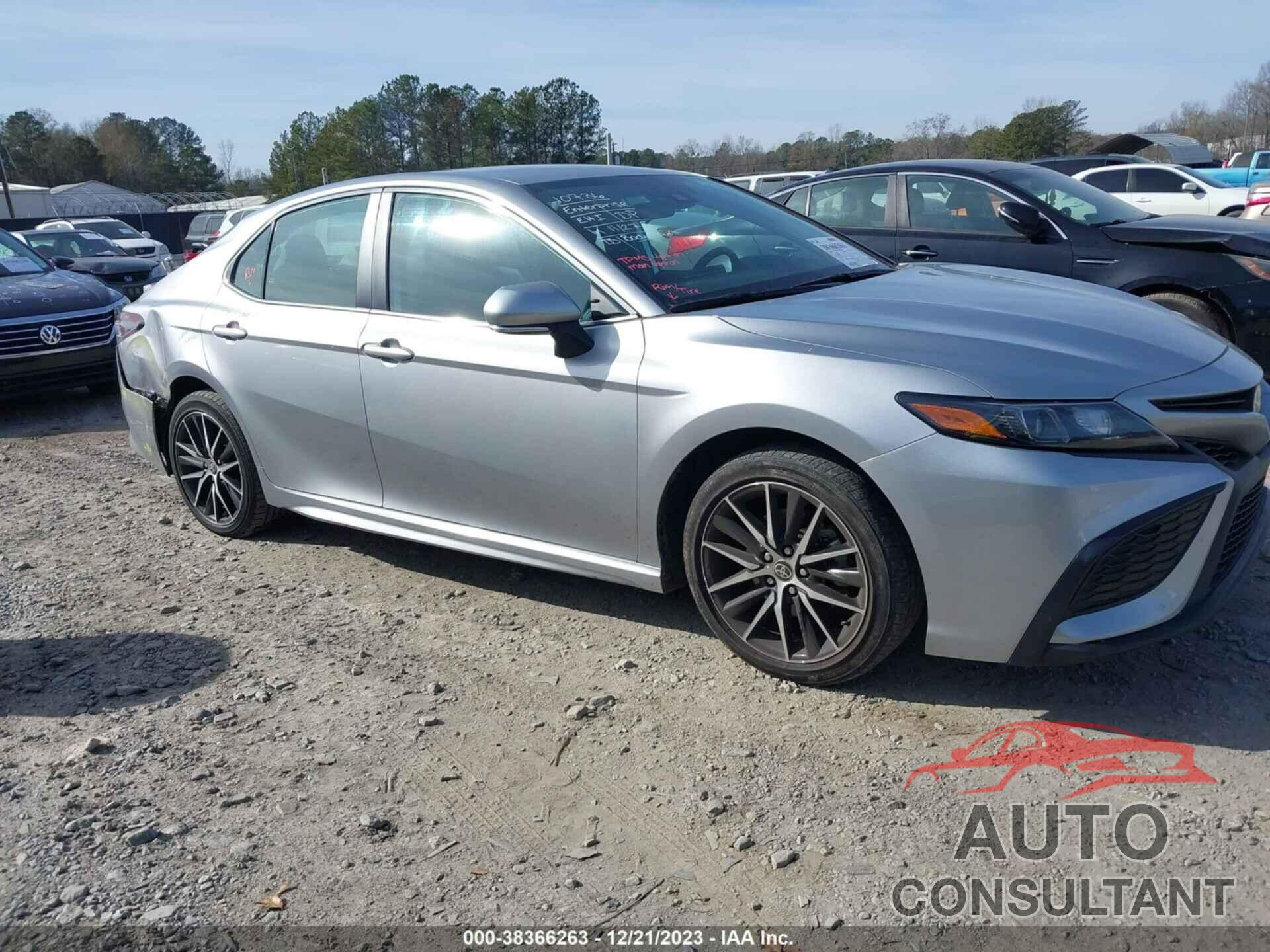 TOYOTA CAMRY 2022 - 4T1G11AK7NU625315