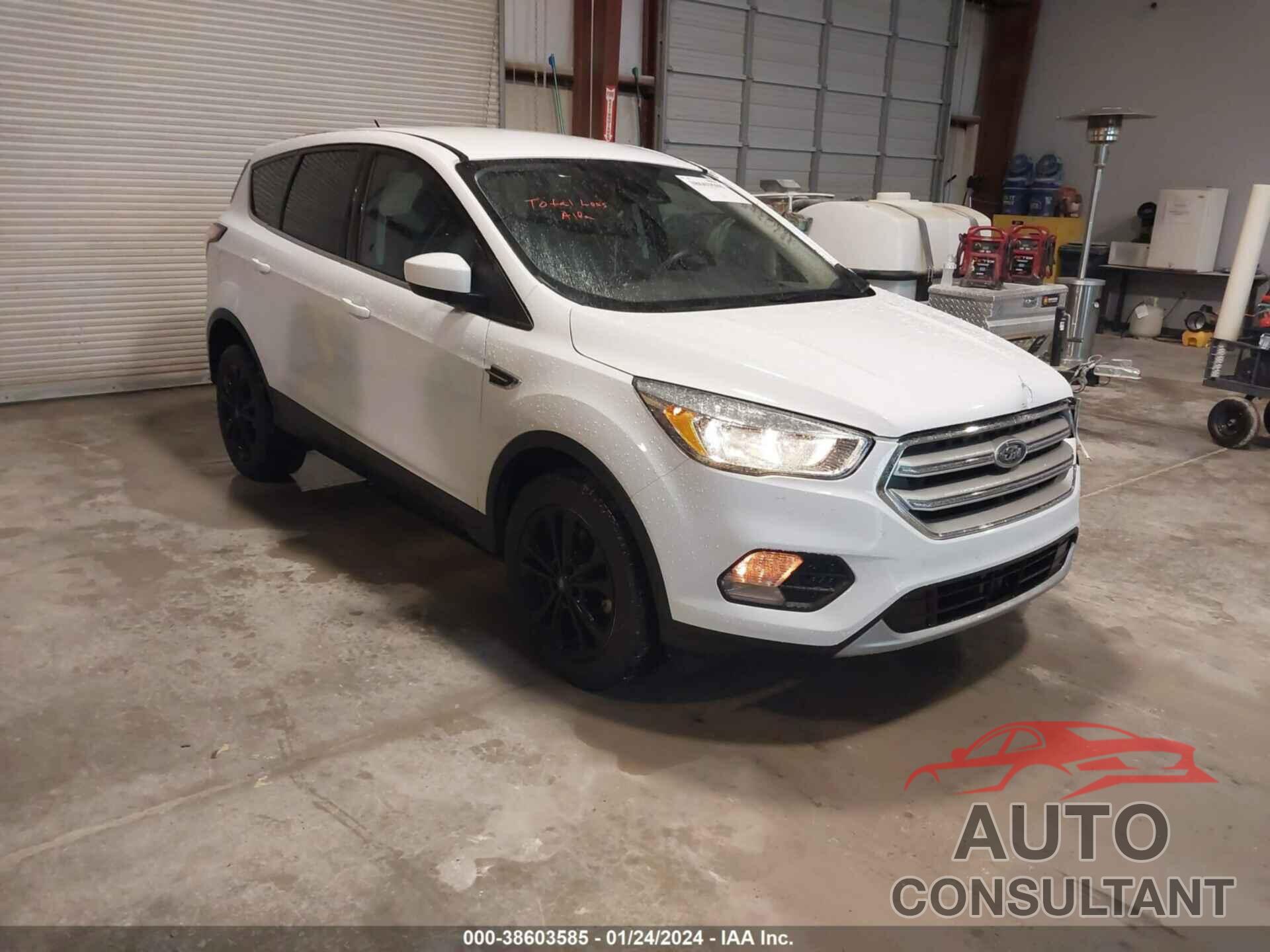 FORD ESCAPE 2018 - 1FMCU0GD1JUD61172