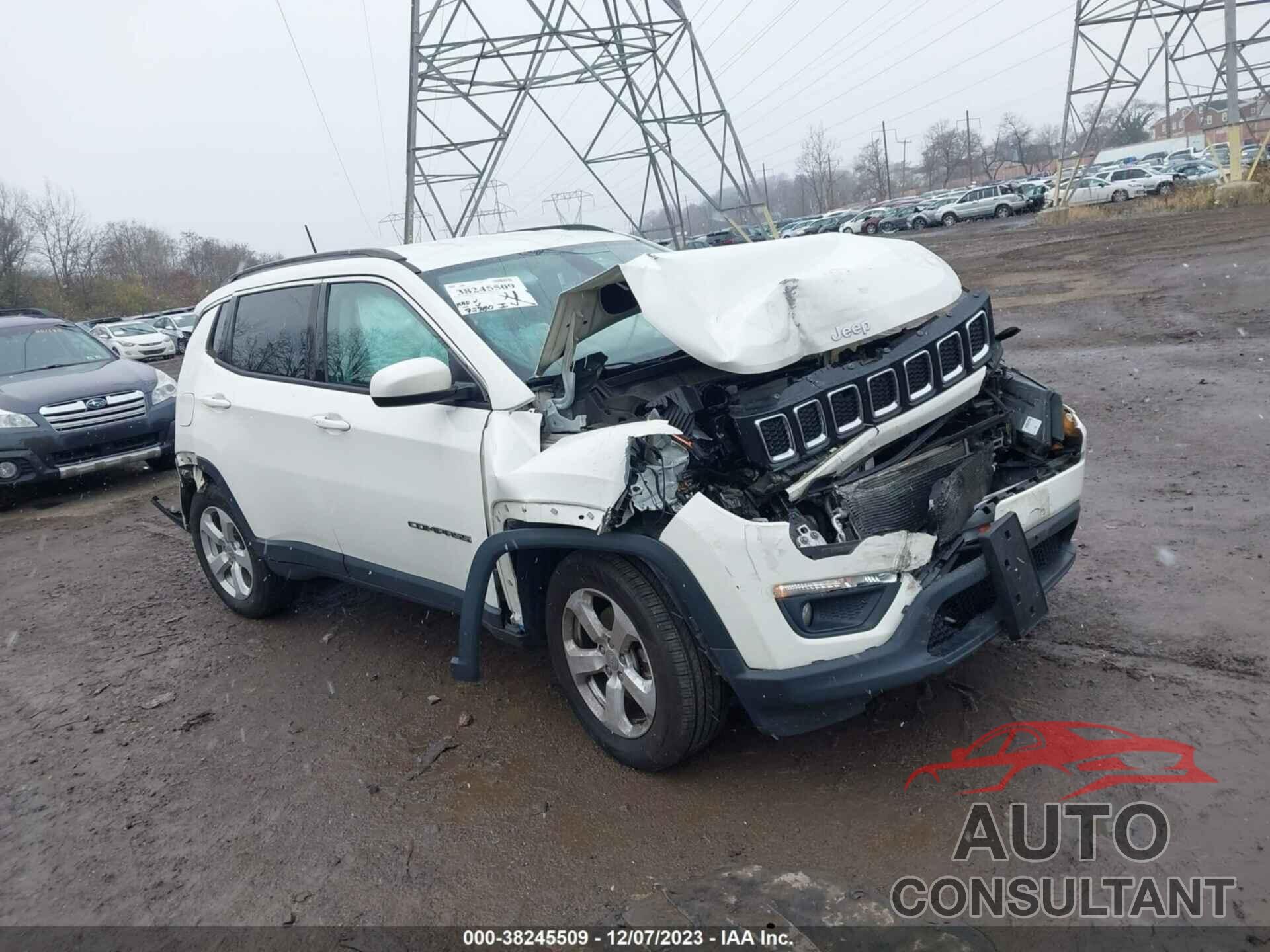 JEEP COMPASS 2018 - 3C4NJDBB3JT492584