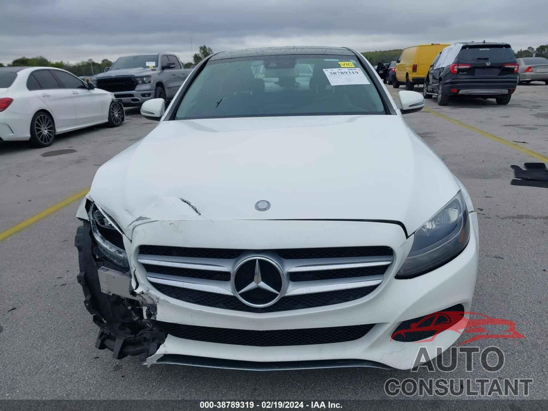 MERCEDES-BENZ C 300 2017 - 55SWF4JB5HU195427