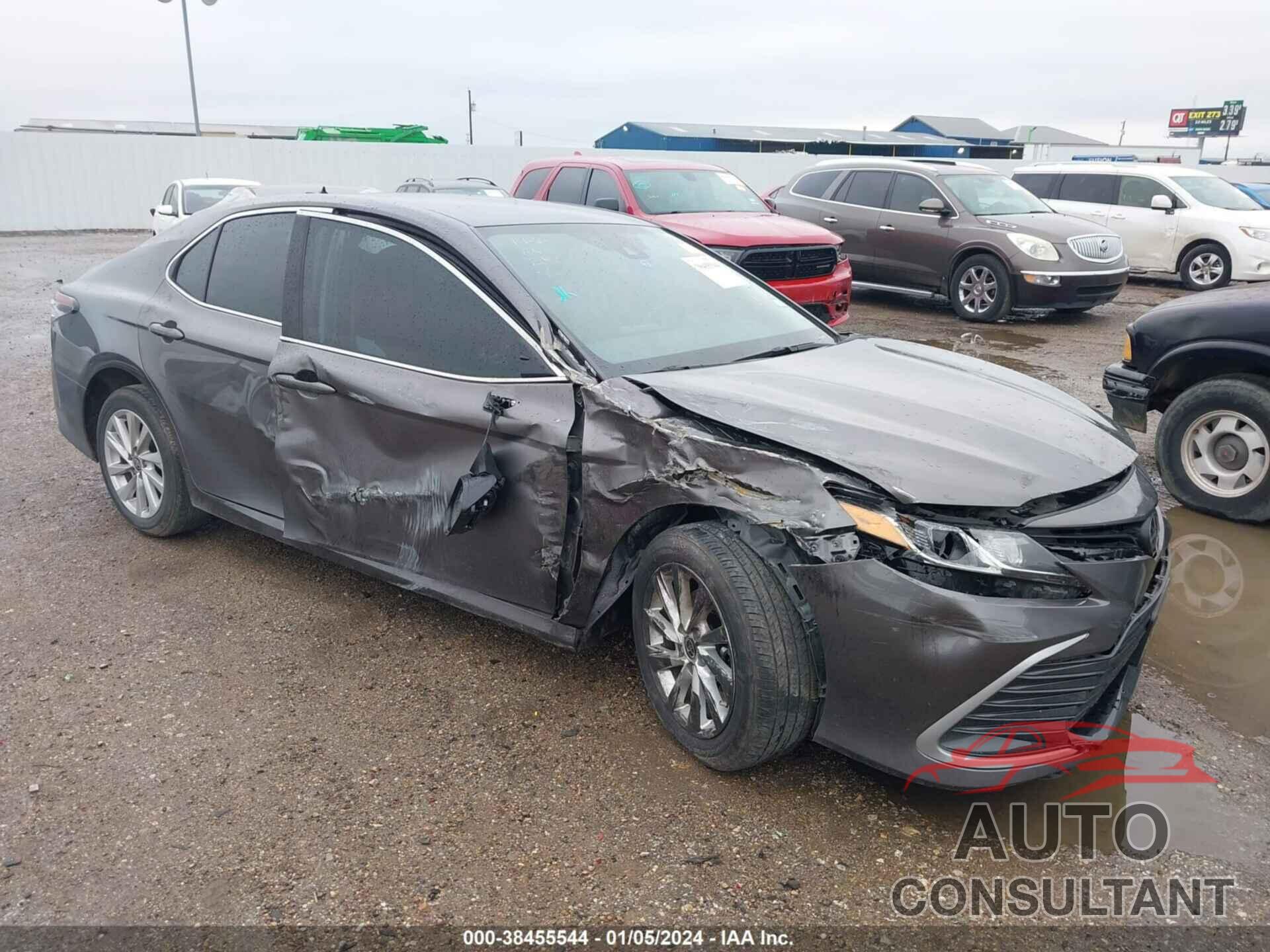 TOYOTA CAMRY 2023 - 4T1C11AK6PU156655