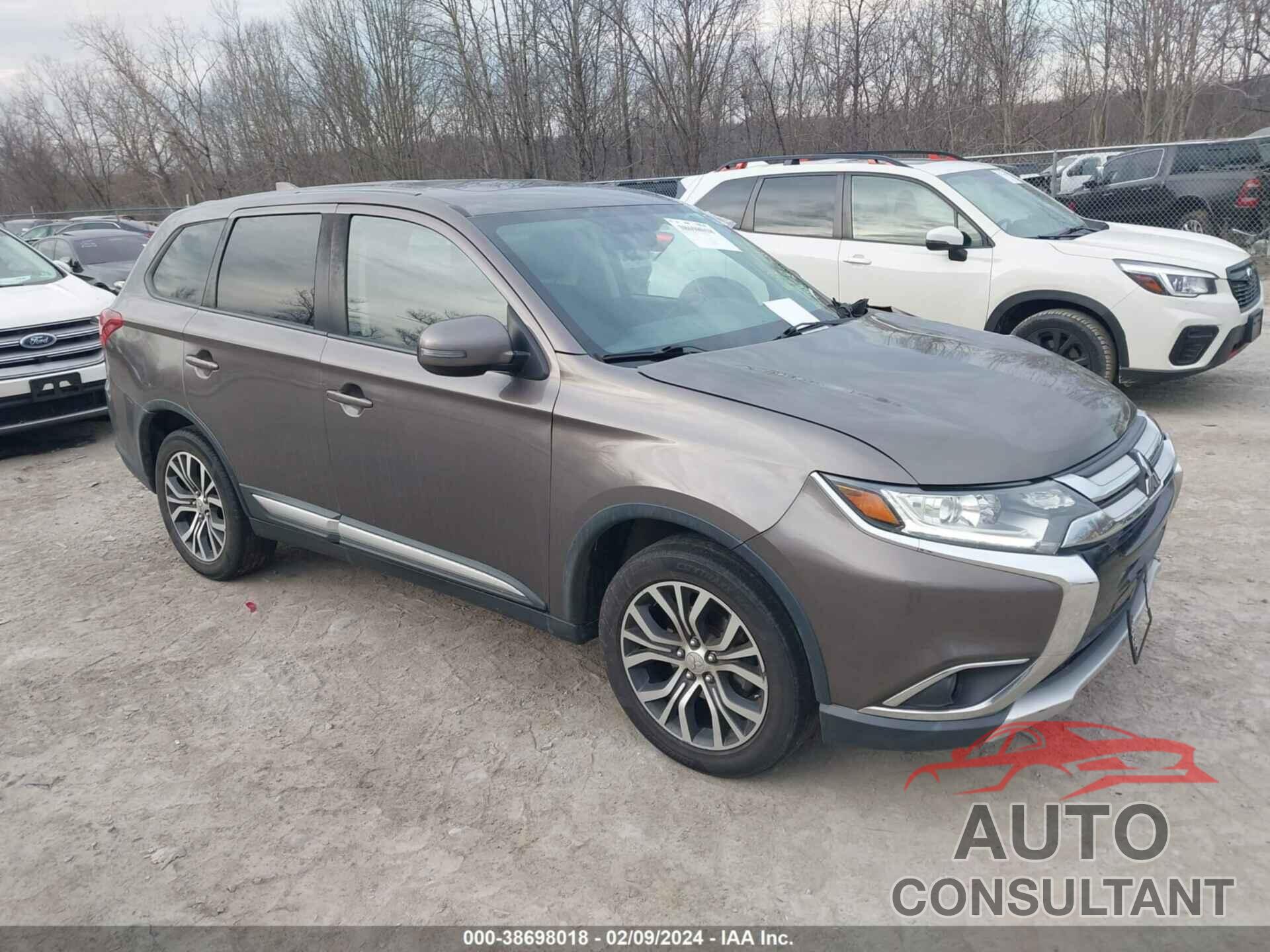 MITSUBISHI OUTLANDER 2017 - JA4AZ3A30HZ015653