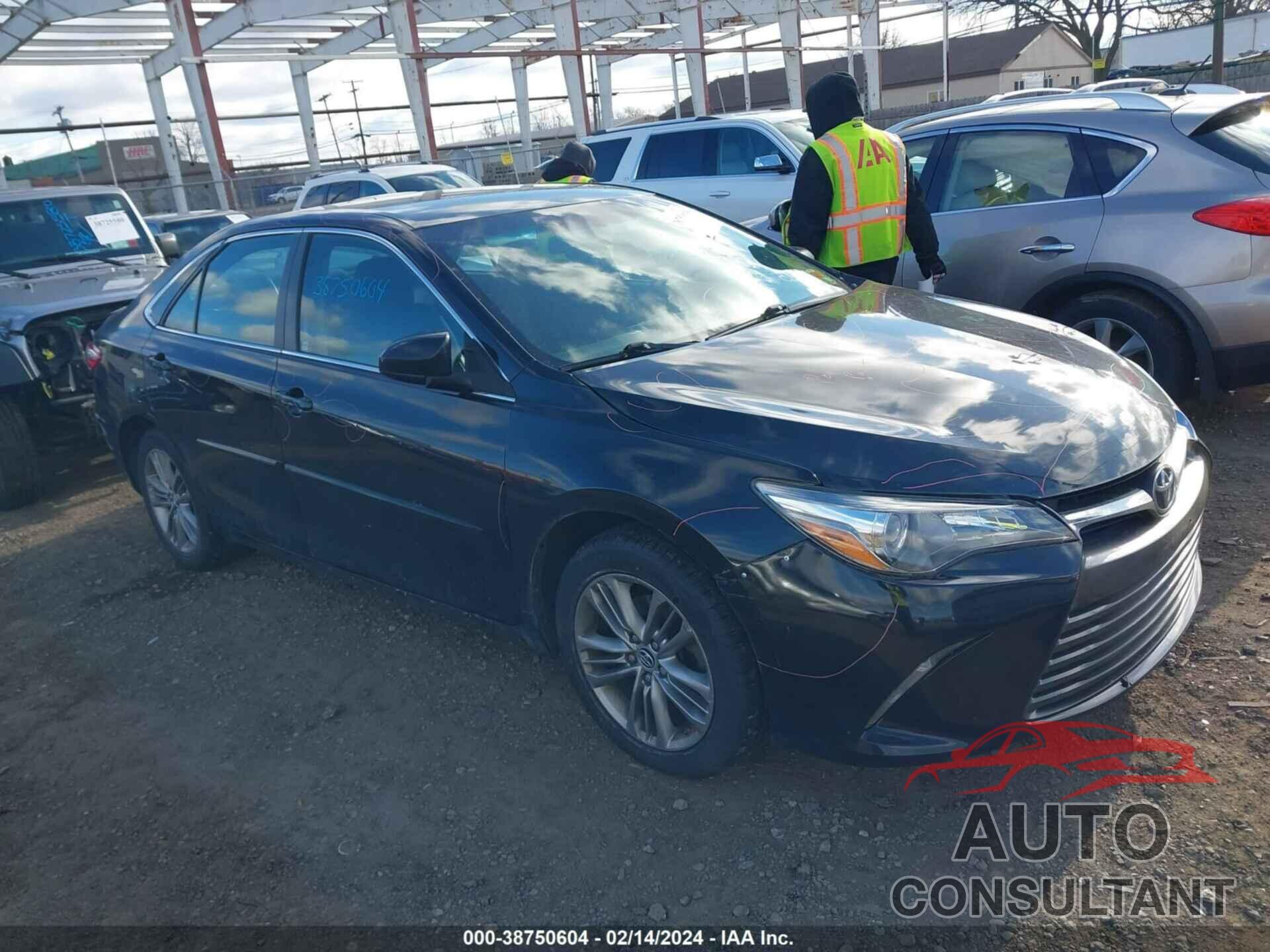 TOYOTA CAMRY 2016 - 4T1BF1FK5GU558334