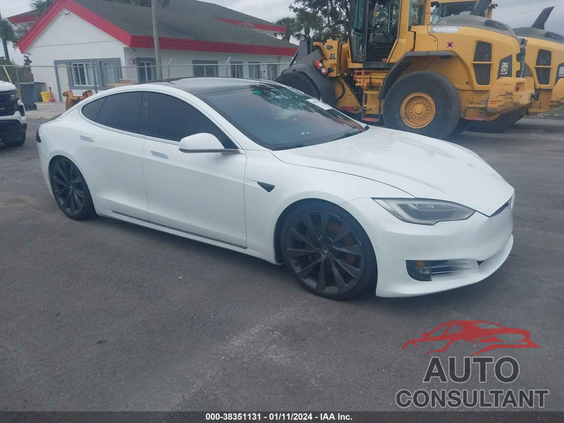 TESLA MODEL S 2018 - 5YJSA1E21JF244877