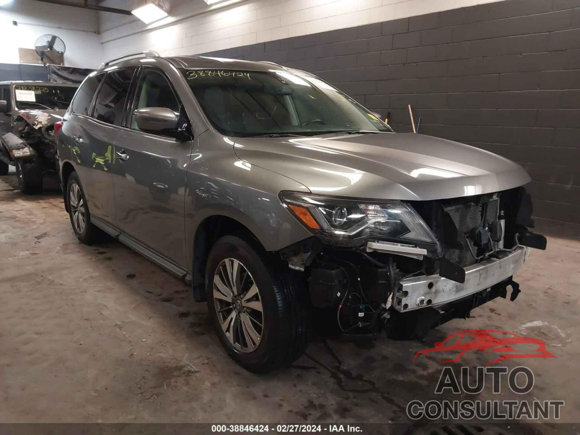 NISSAN PATHFINDER 2017 - 5N1DR2MM4HC657342