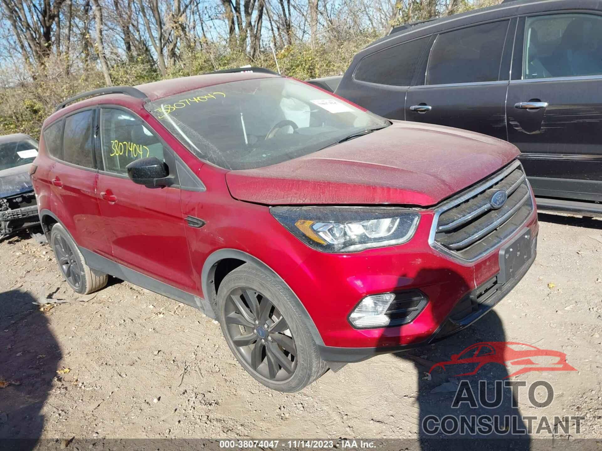 FORD ESCAPE 2019 - 1FMCU0GD1KUB78128