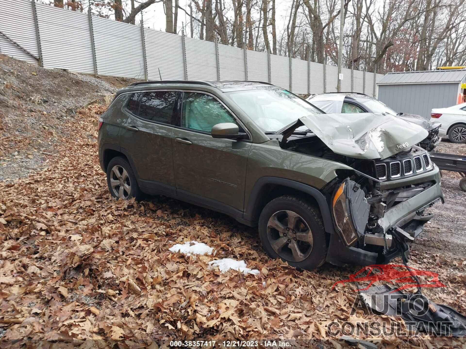 JEEP COMPASS 2018 - 3C4NJDBB4JT484591