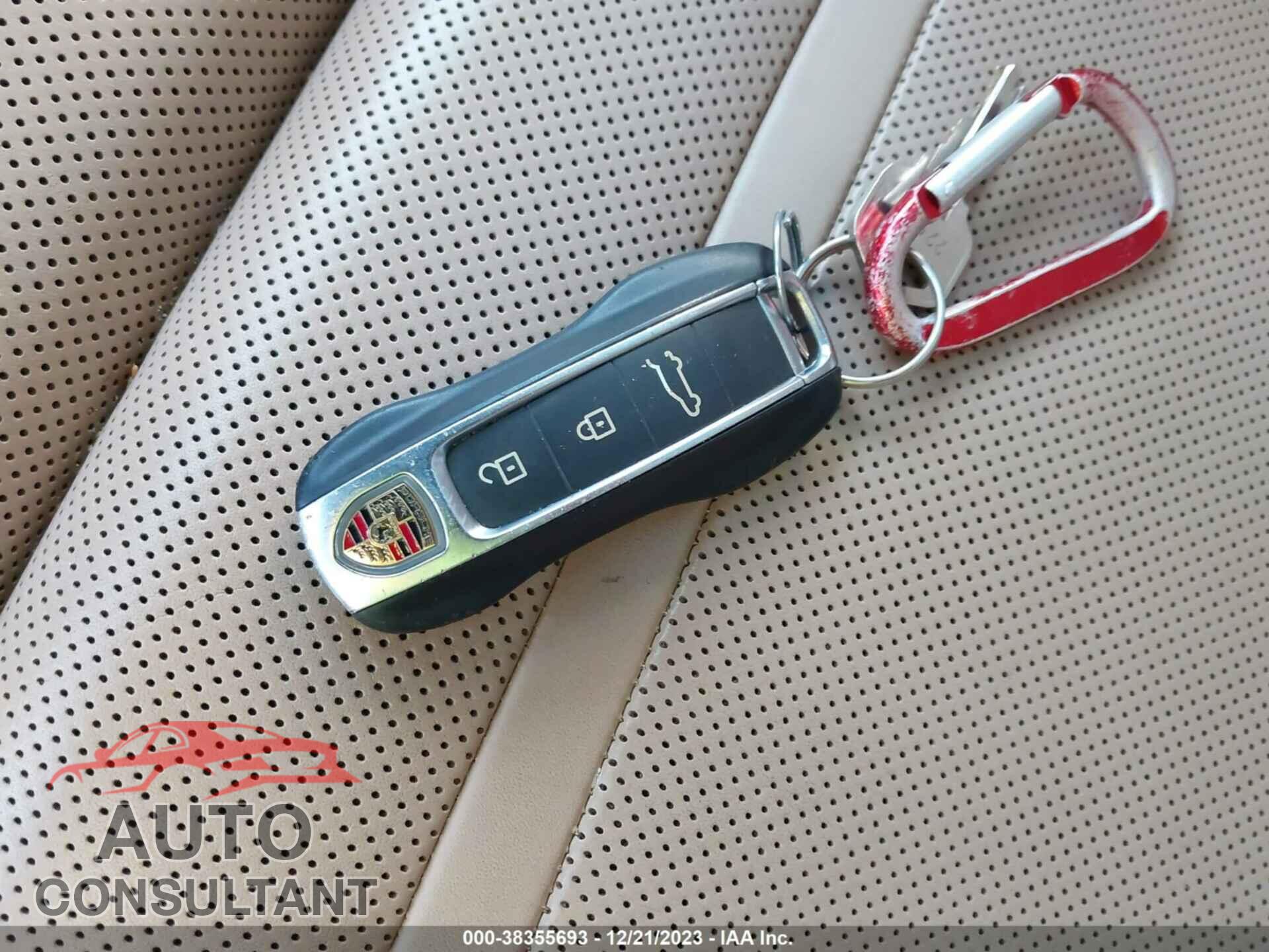 PORSCHE CAYENNE 2020 - WP1AA2AY7LDA08738